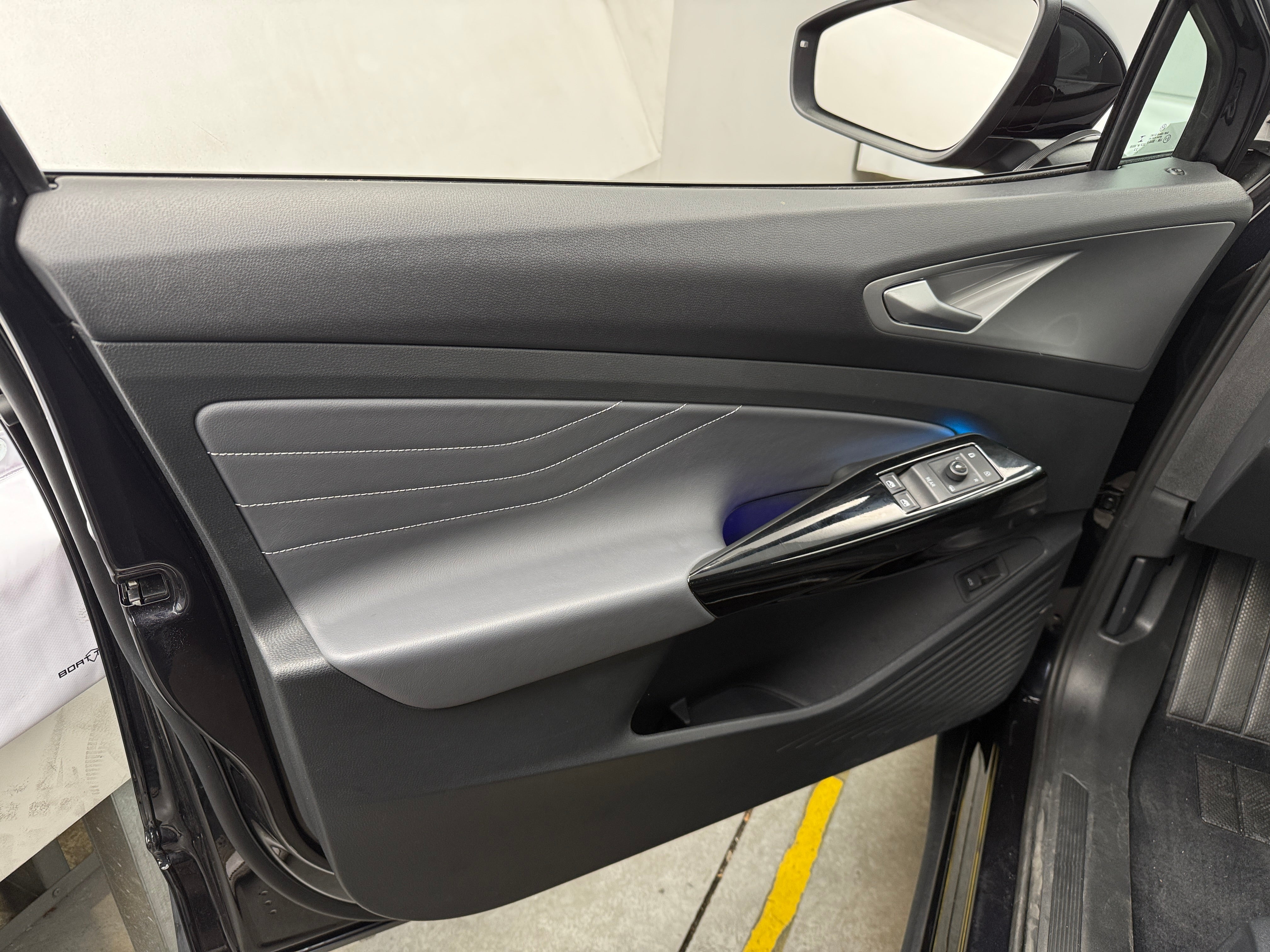 Used 2023 Volkswagen ID.4 PRO S with VIN 1V2GNPE80PC001373 for sale in Oak Creek, WI