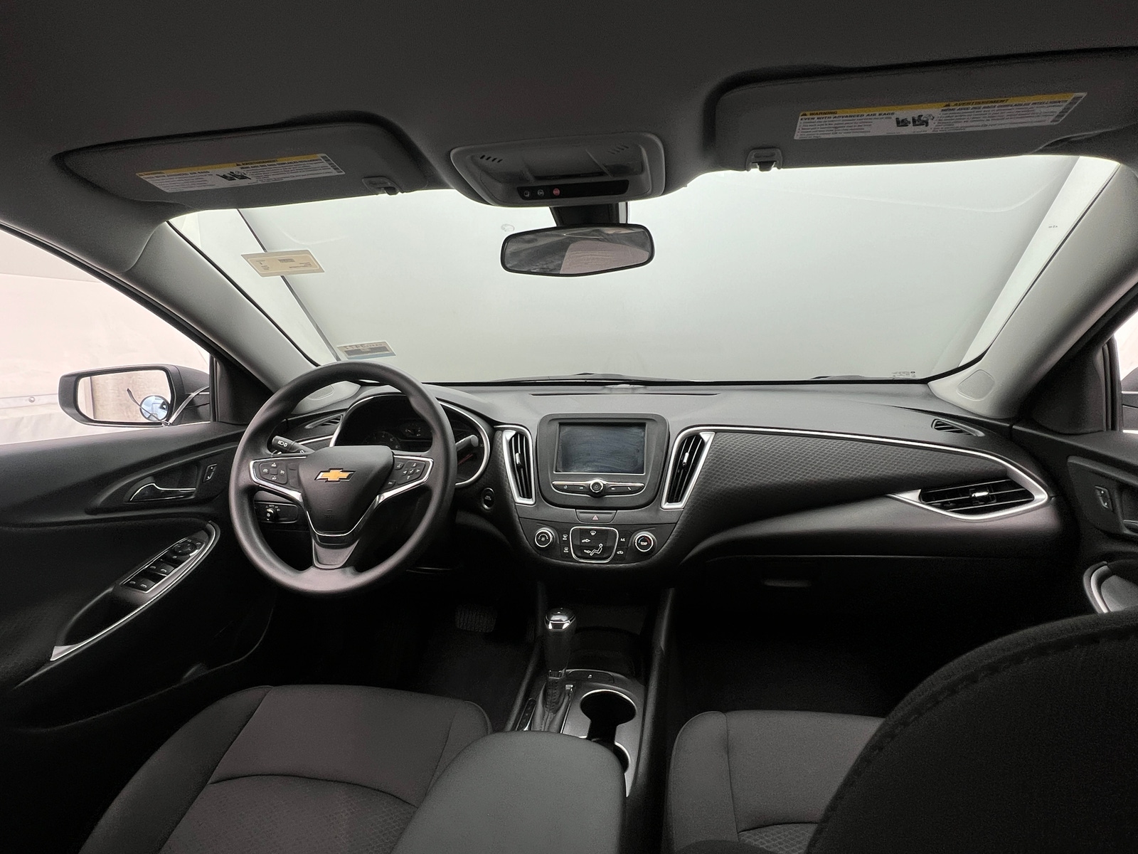 Thumbnail: 2018 Chevrolet Malibu - 3