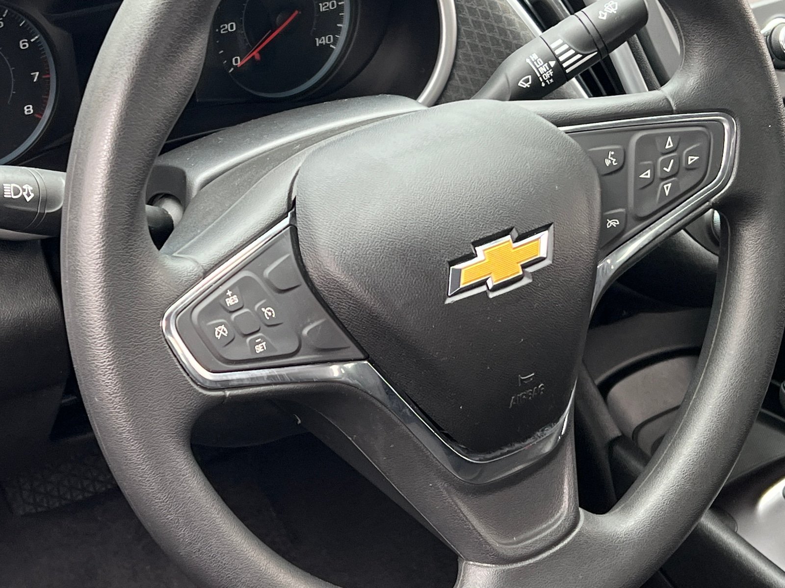 Thumbnail: 2018 Chevrolet Malibu - 5