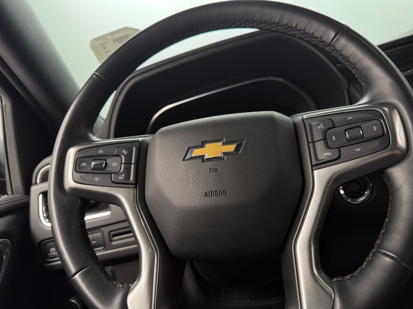 Thumbnail: 2023 Chevrolet Tahoe - 4