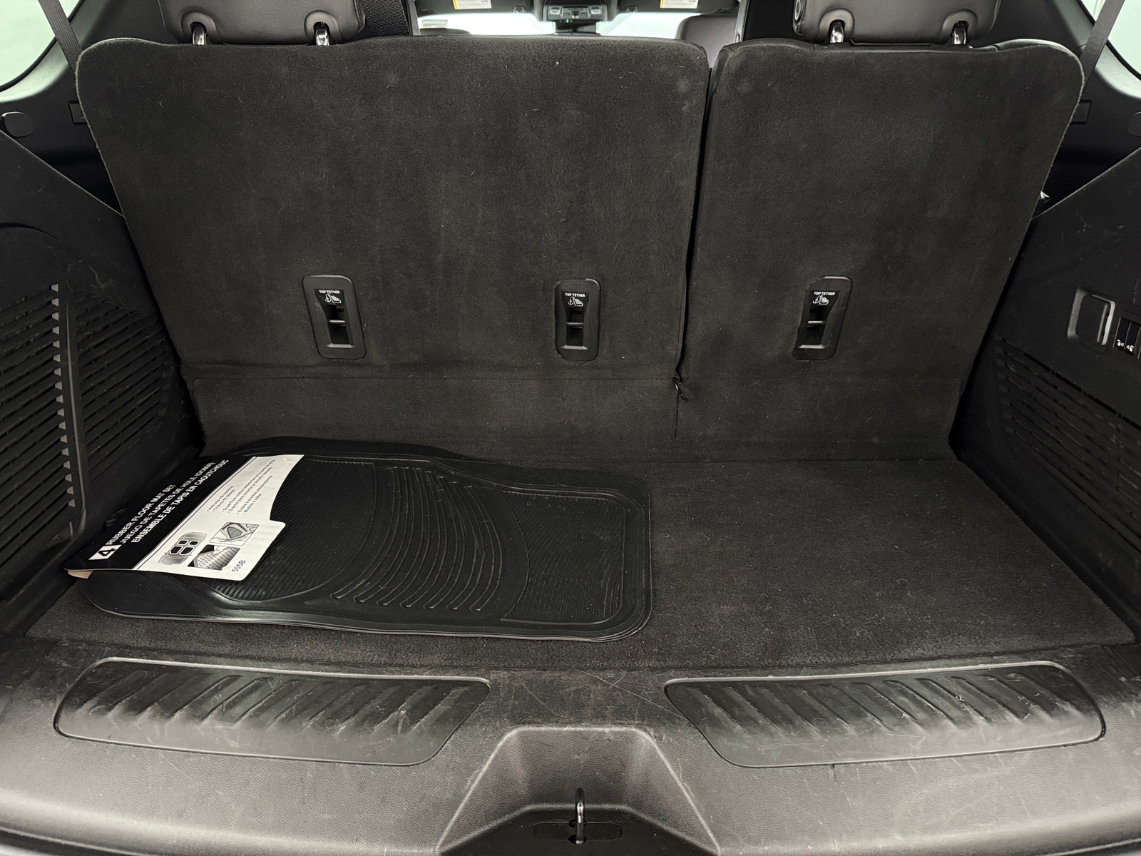 Thumbnail: 2023 Chevrolet Tahoe - 6