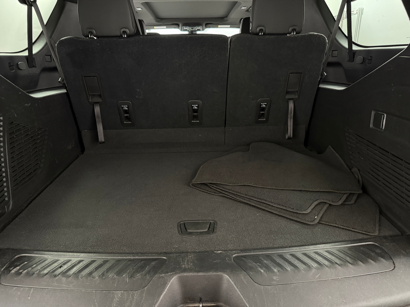 Thumbnail: 2021 Chevrolet Suburban - 6