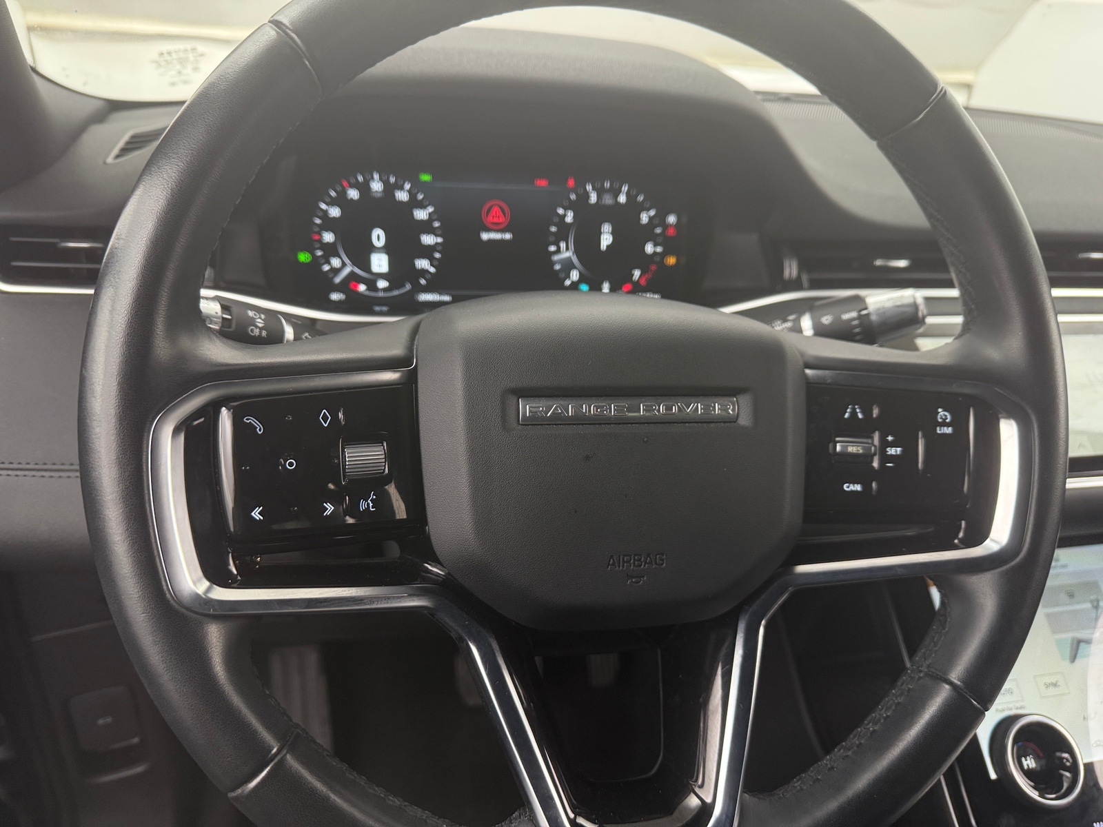 Thumbnail: 2021 Land Rover Range Rover Evoque - 4