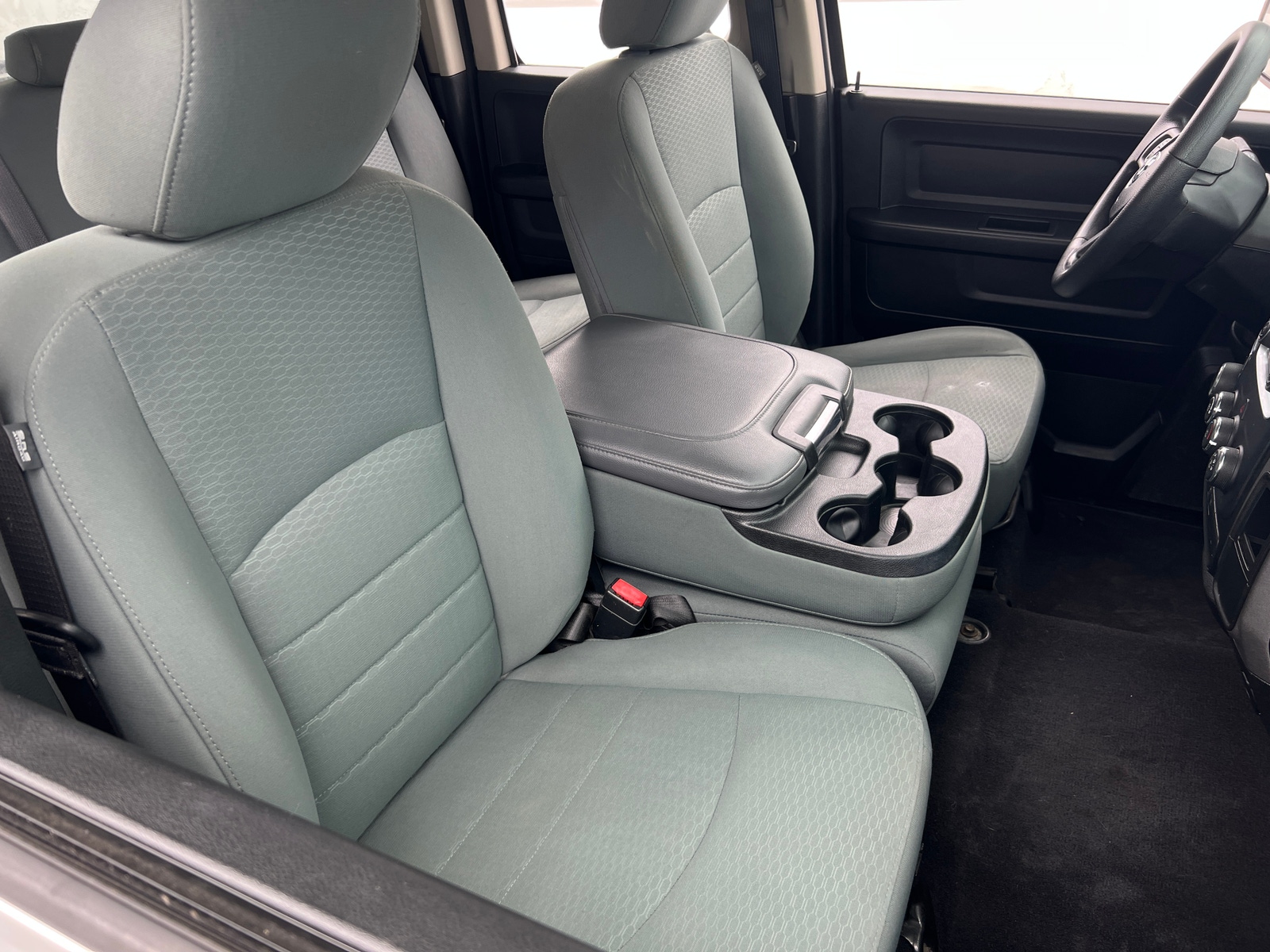 Thumbnail: 2019 RAM 1500 Classic - 2