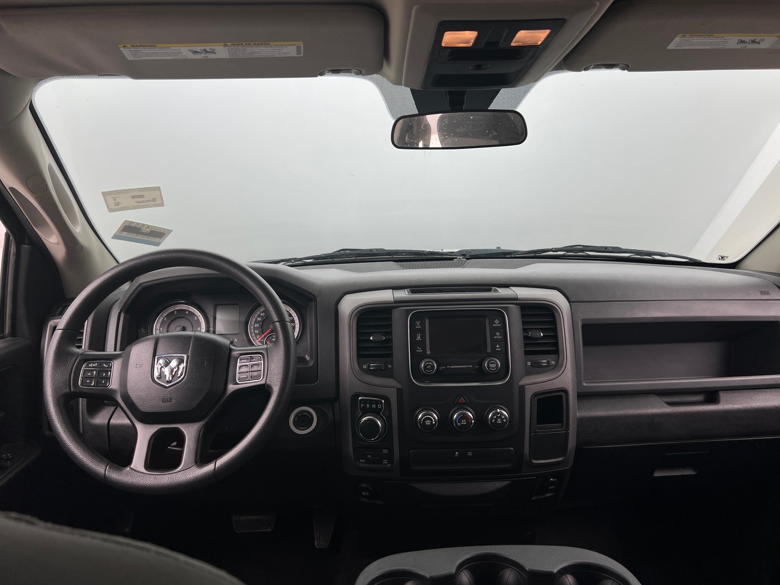 Thumbnail: 2019 RAM 1500 Classic - 3