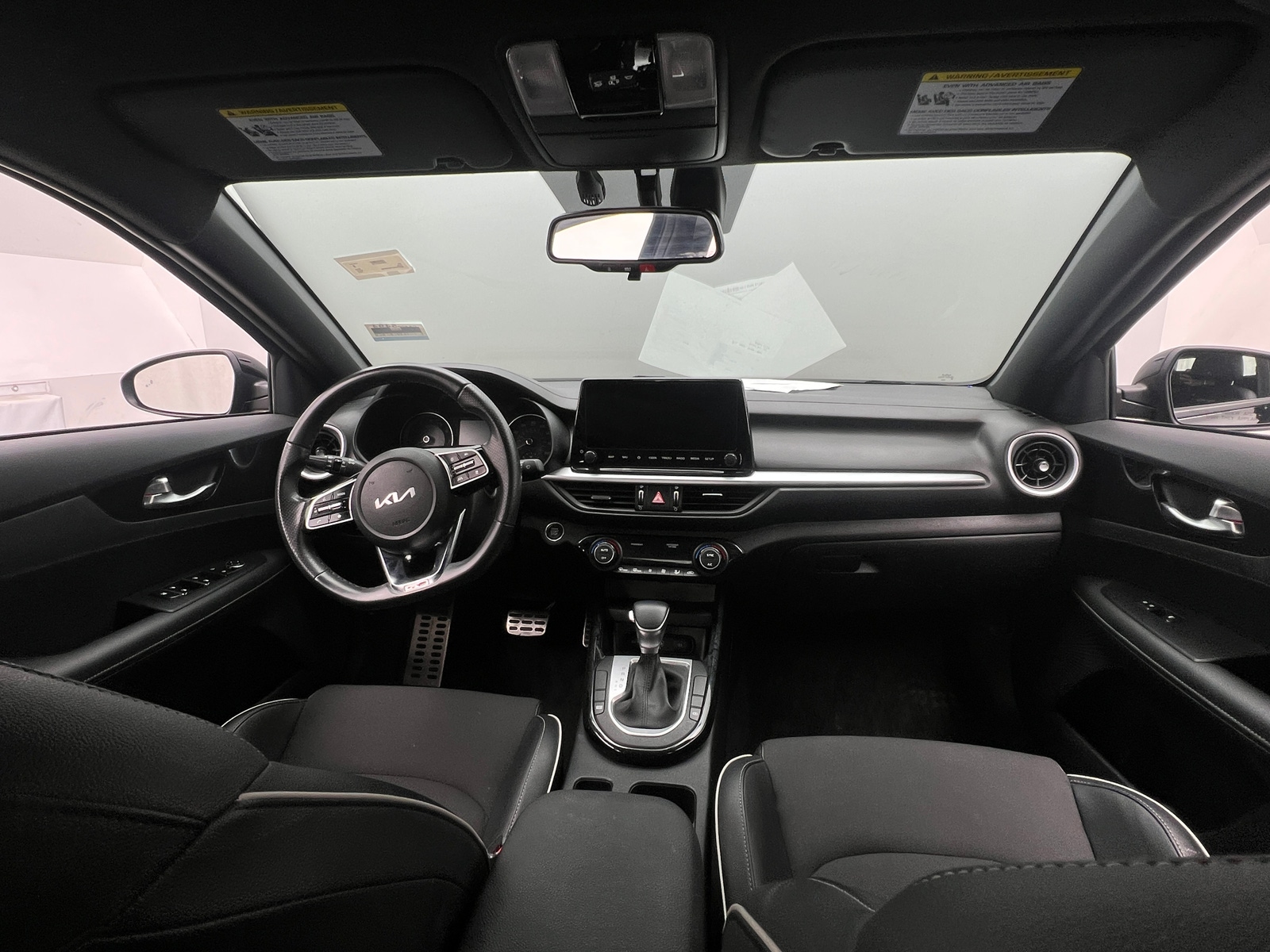 Thumbnail: 2024 Kia Forte - 3