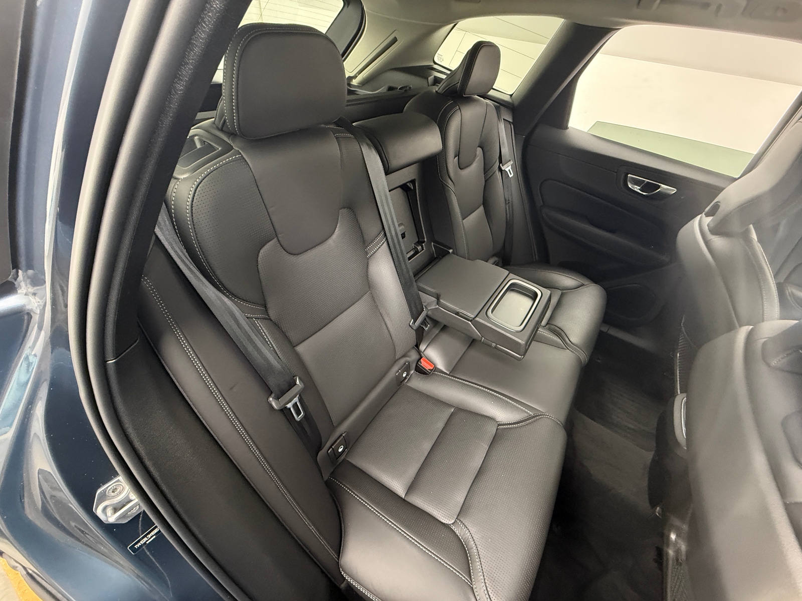 Thumbnail: 2021 Volvo XC60 - 5