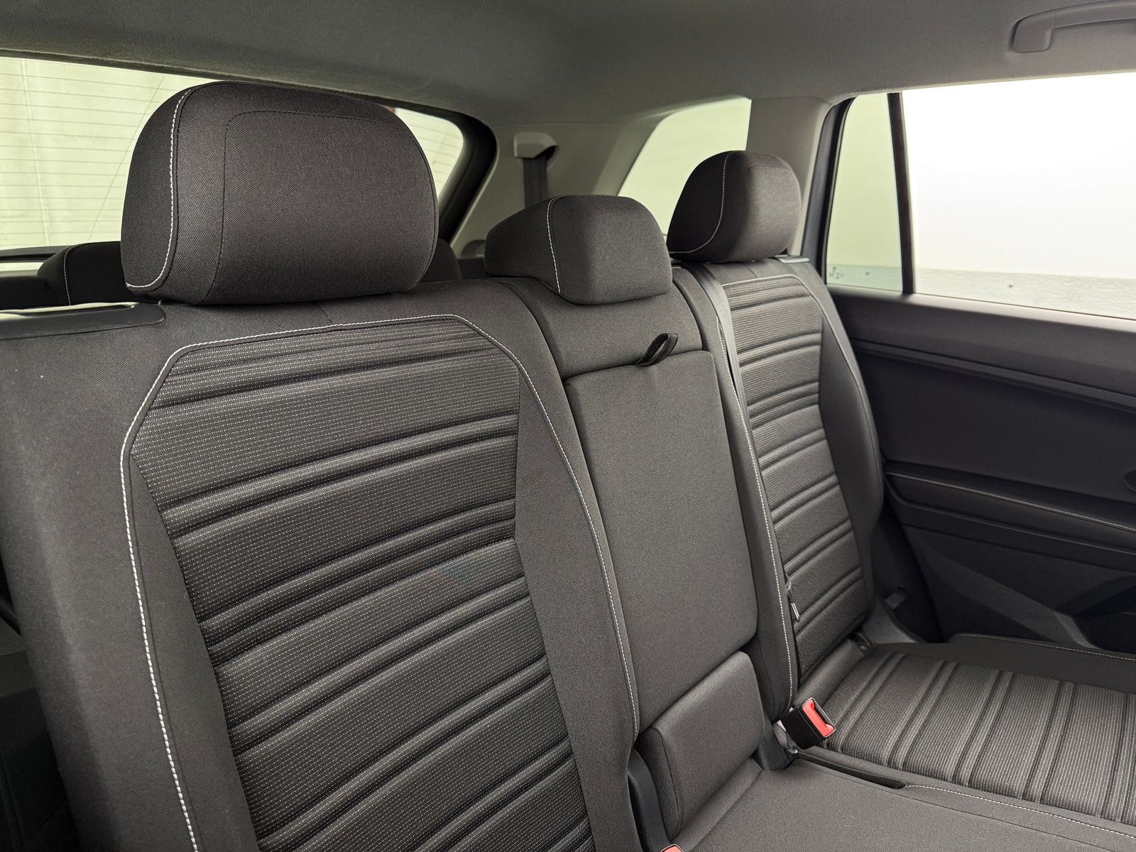 Thumbnail: 2024 Volkswagen Tiguan - 6