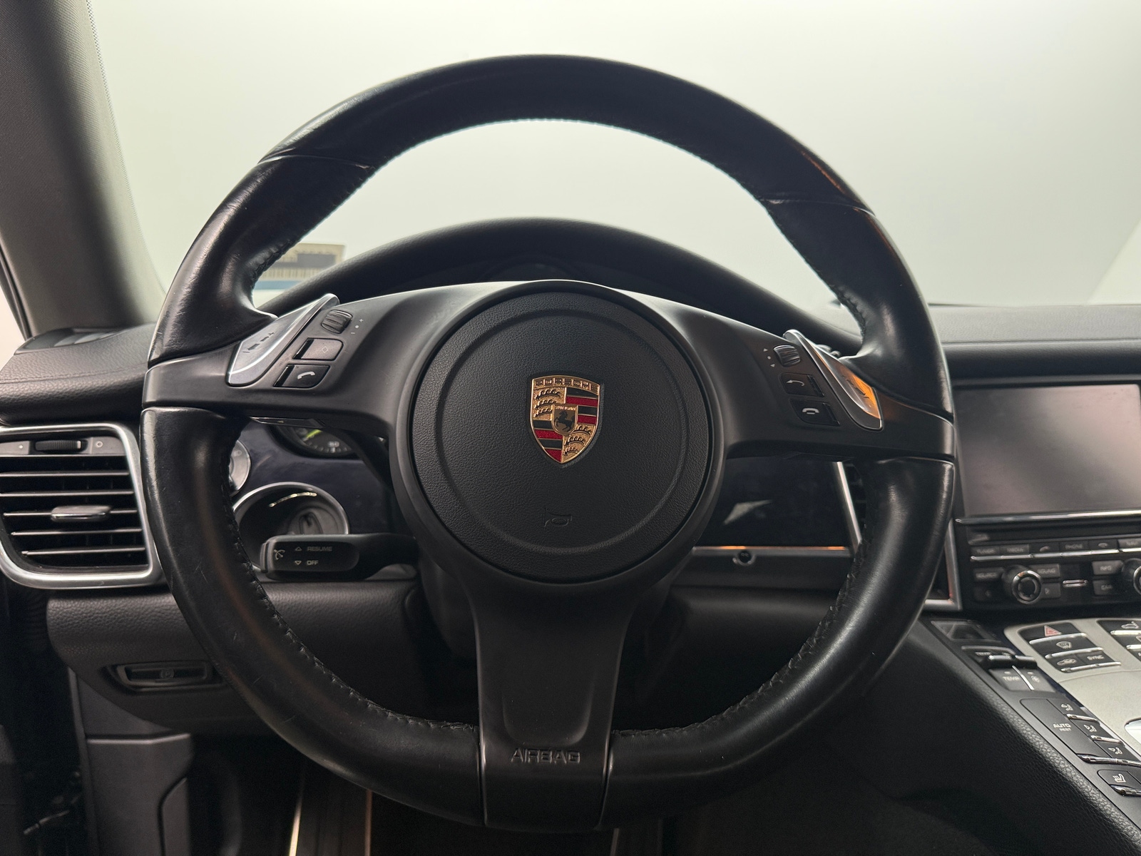 Thumbnail: 2015 Porsche Panamera - 4