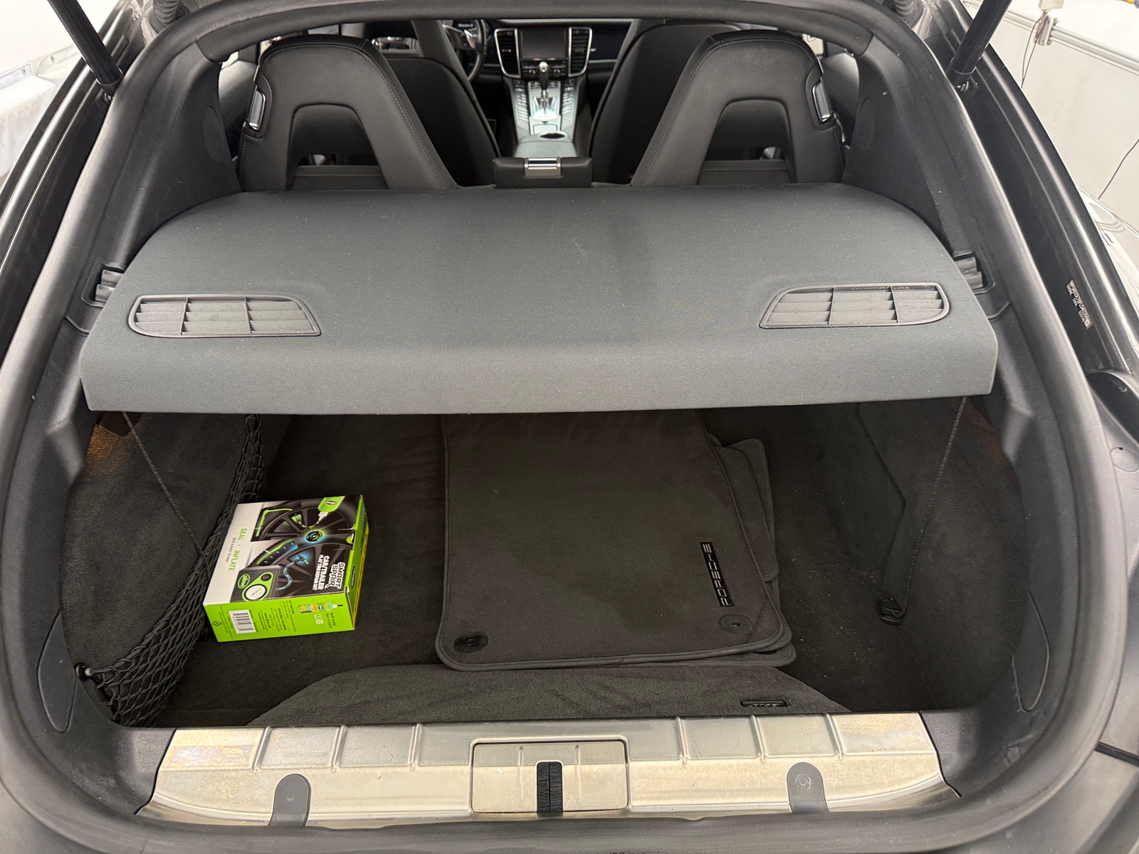 Thumbnail: 2015 Porsche Panamera - 6