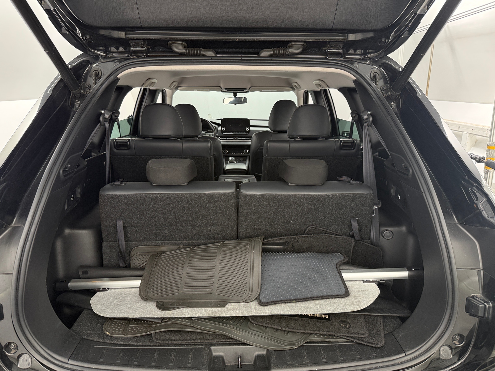 Thumbnail: 2022 Mitsubishi Outlander - 6