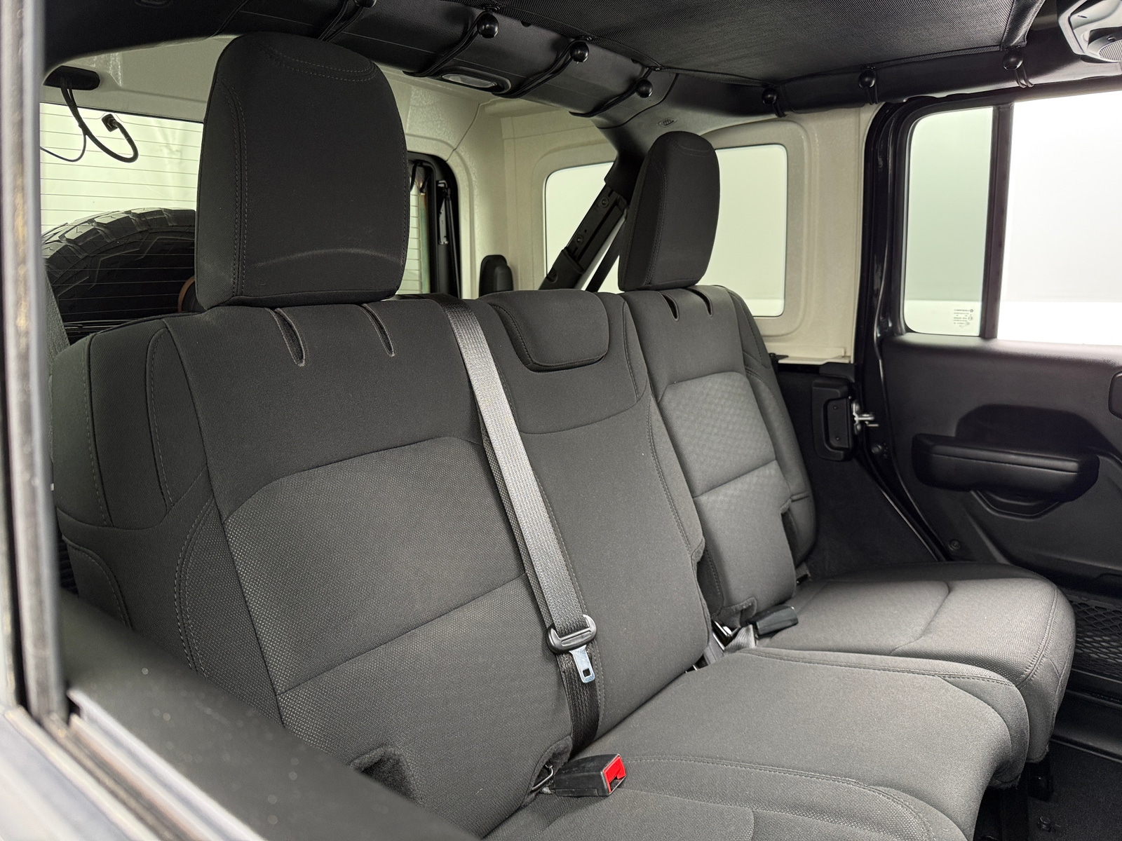 Thumbnail: 2019 Jeep Wrangler - 6