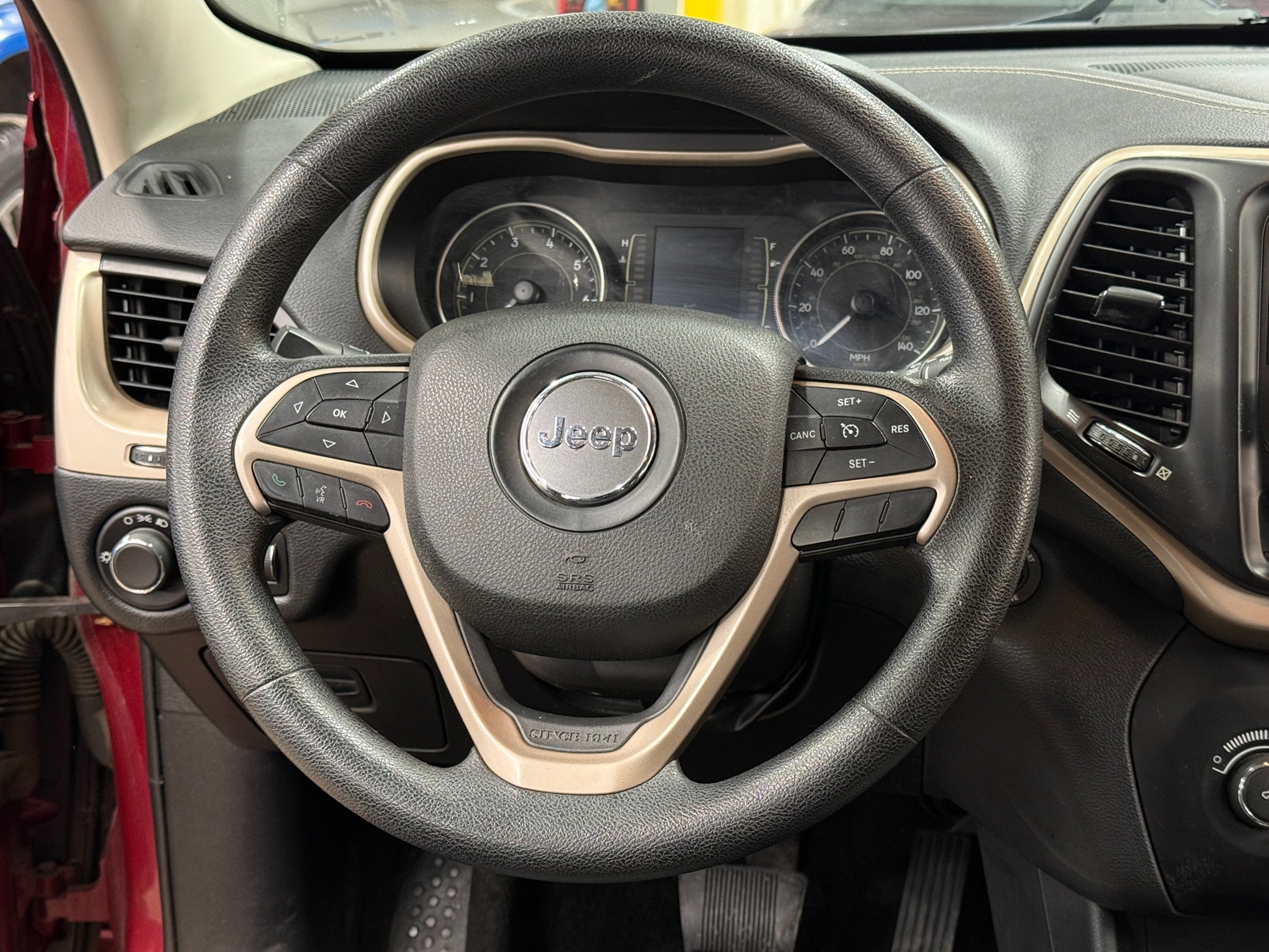 Thumbnail: 2014 Jeep Cherokee - 5