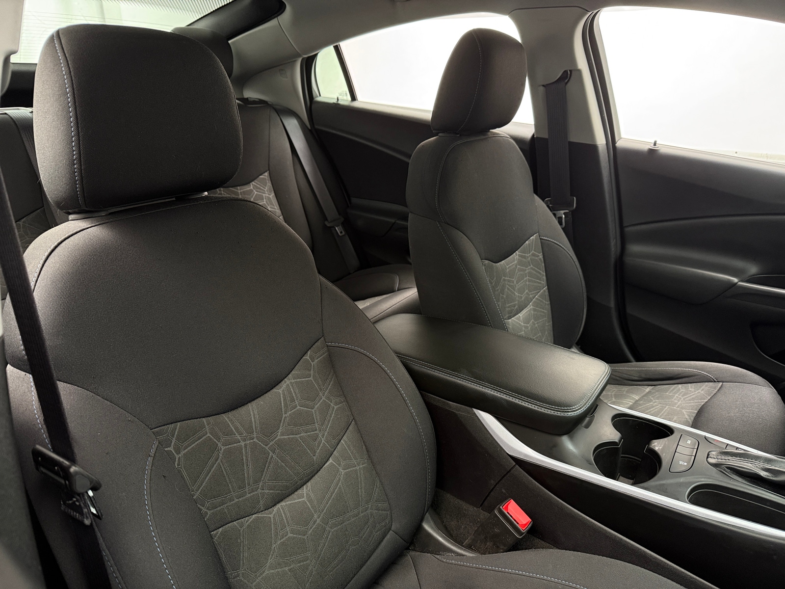 Thumbnail: 2018 Chevrolet Volt - 2