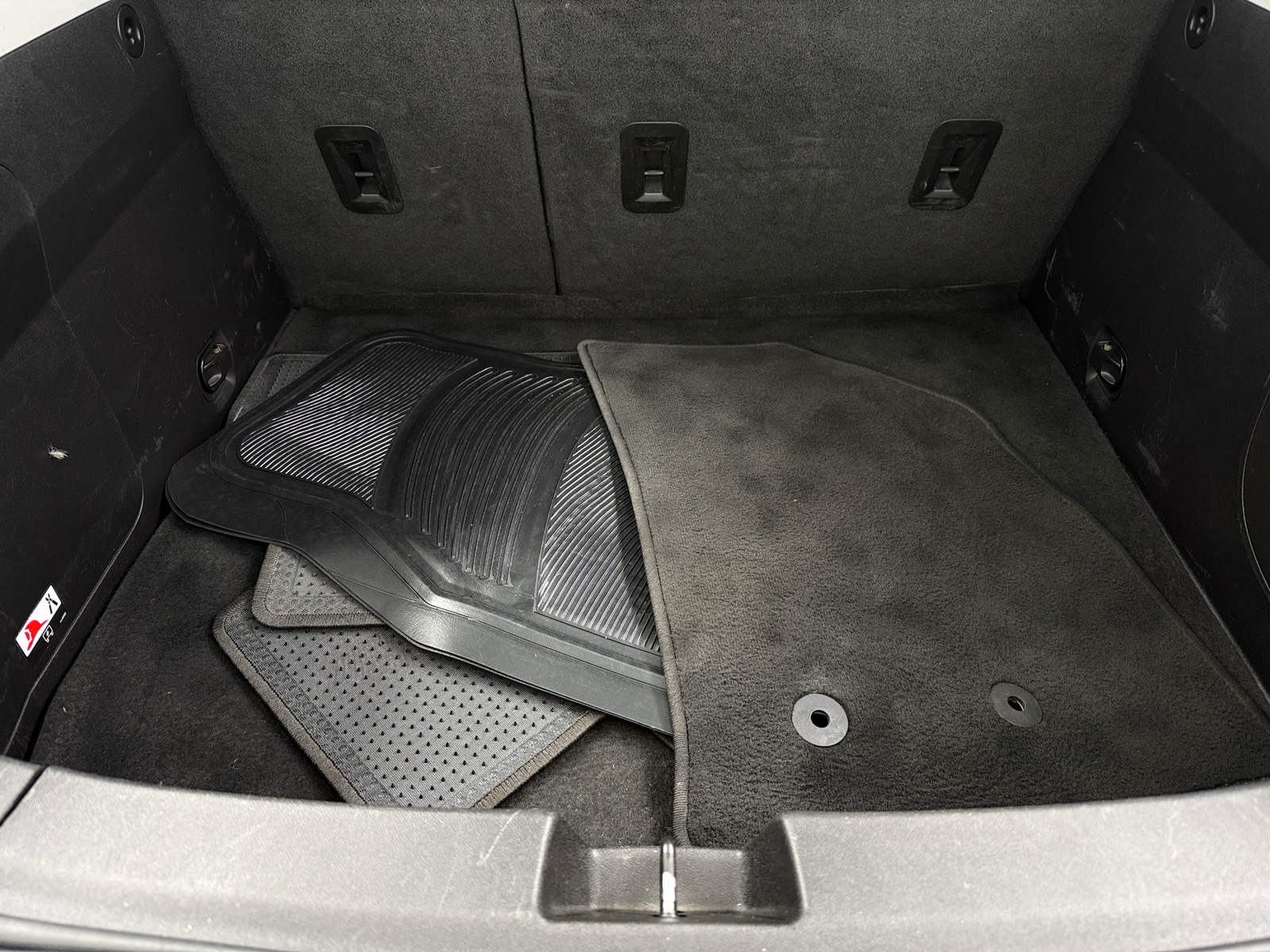 Thumbnail: 2018 Chevrolet Volt - 7