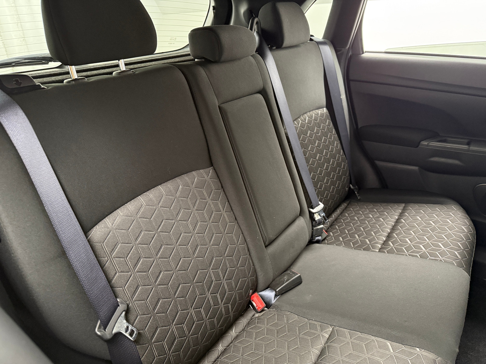 Thumbnail: 2024 Mitsubishi Outlander Sport - 6