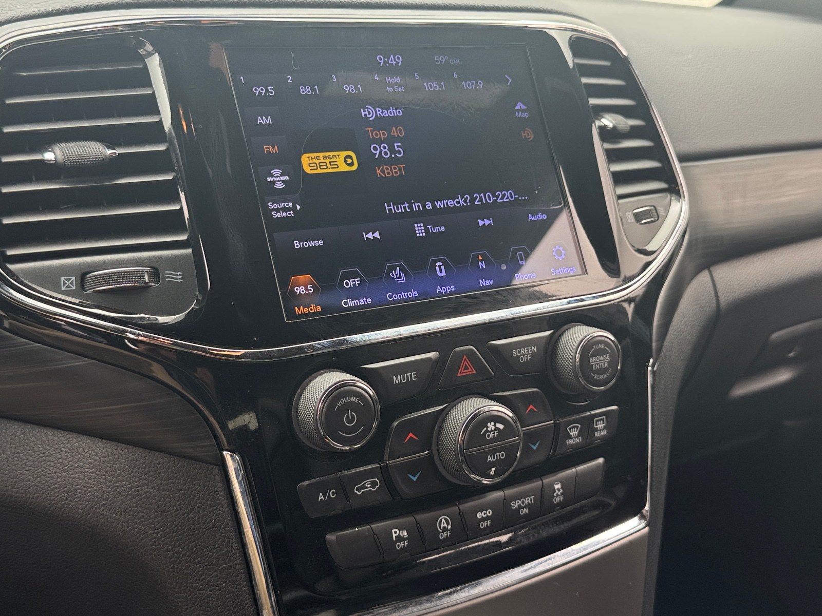 Thumbnail: 2020 Jeep Grand Cherokee - 4