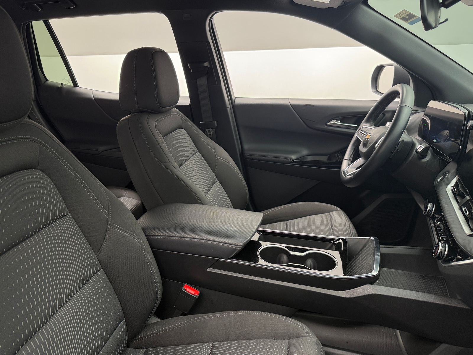 Thumbnail: 2025 Chevrolet Equinox - 2