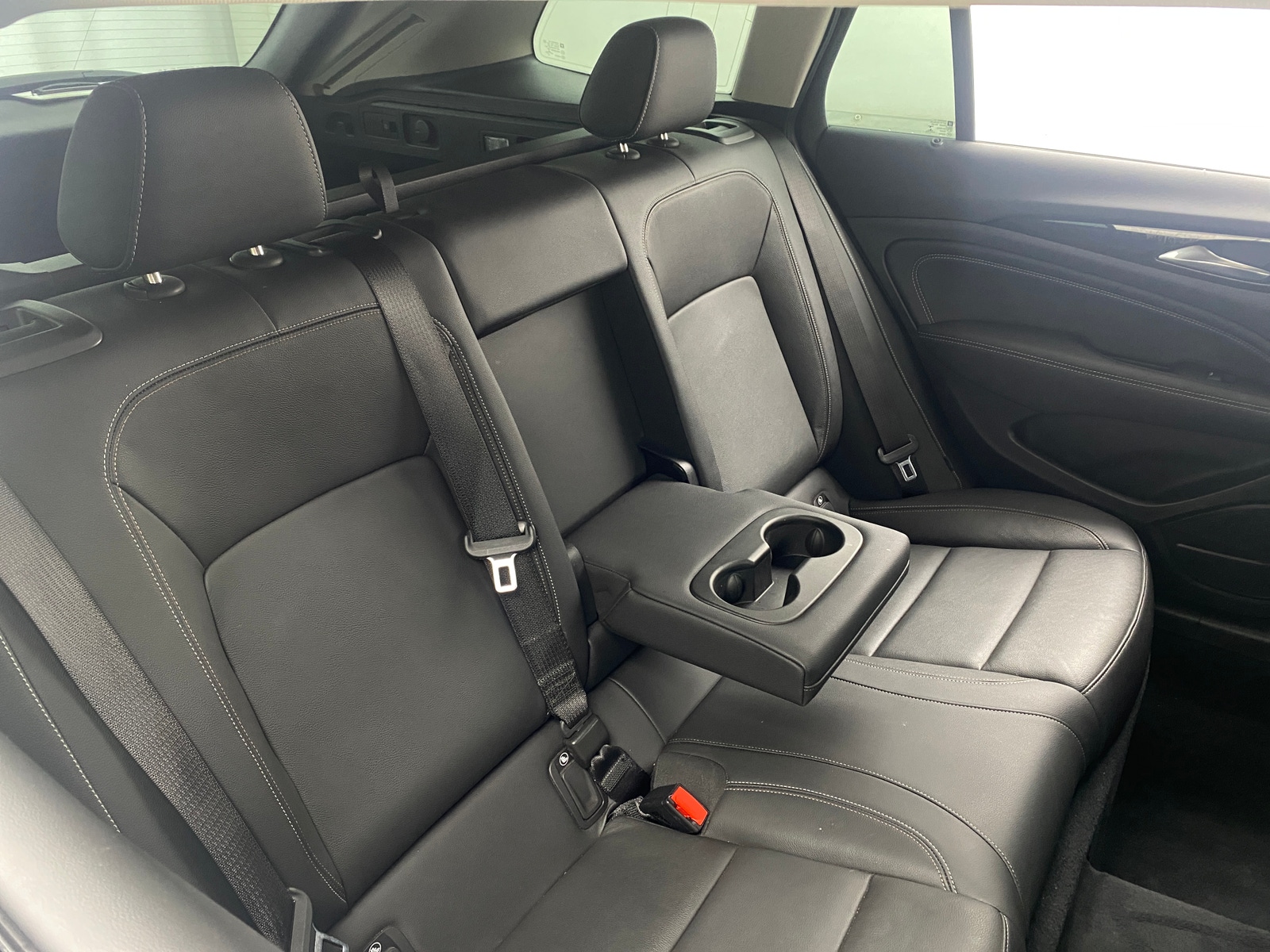 Thumbnail: 2018 Buick Regal - 5