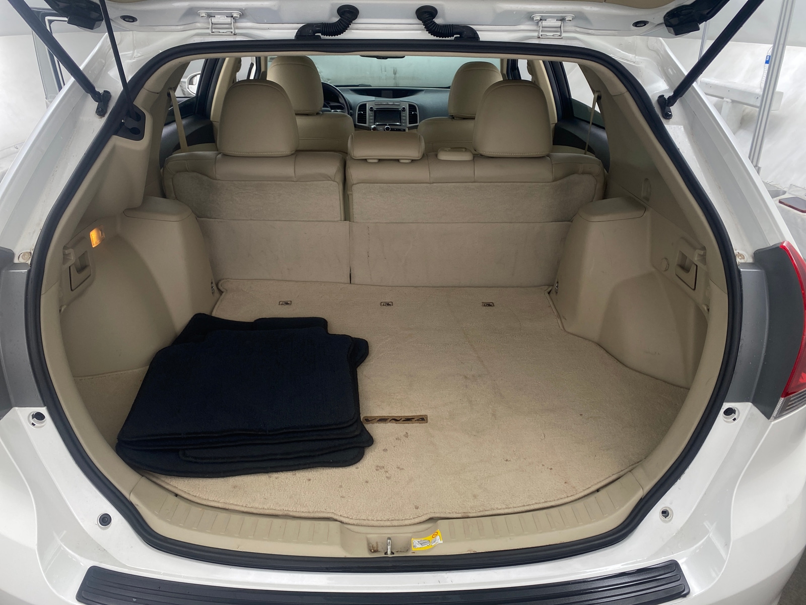 Thumbnail: 2015 Toyota Venza - 7