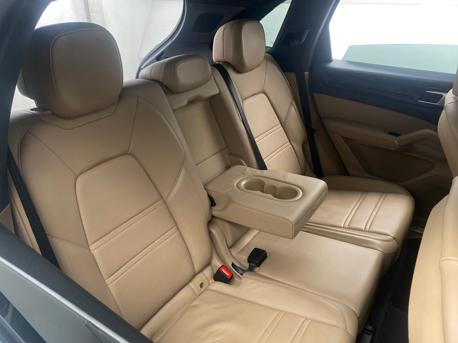 Thumbnail: 2020 Porsche Cayenne - 5