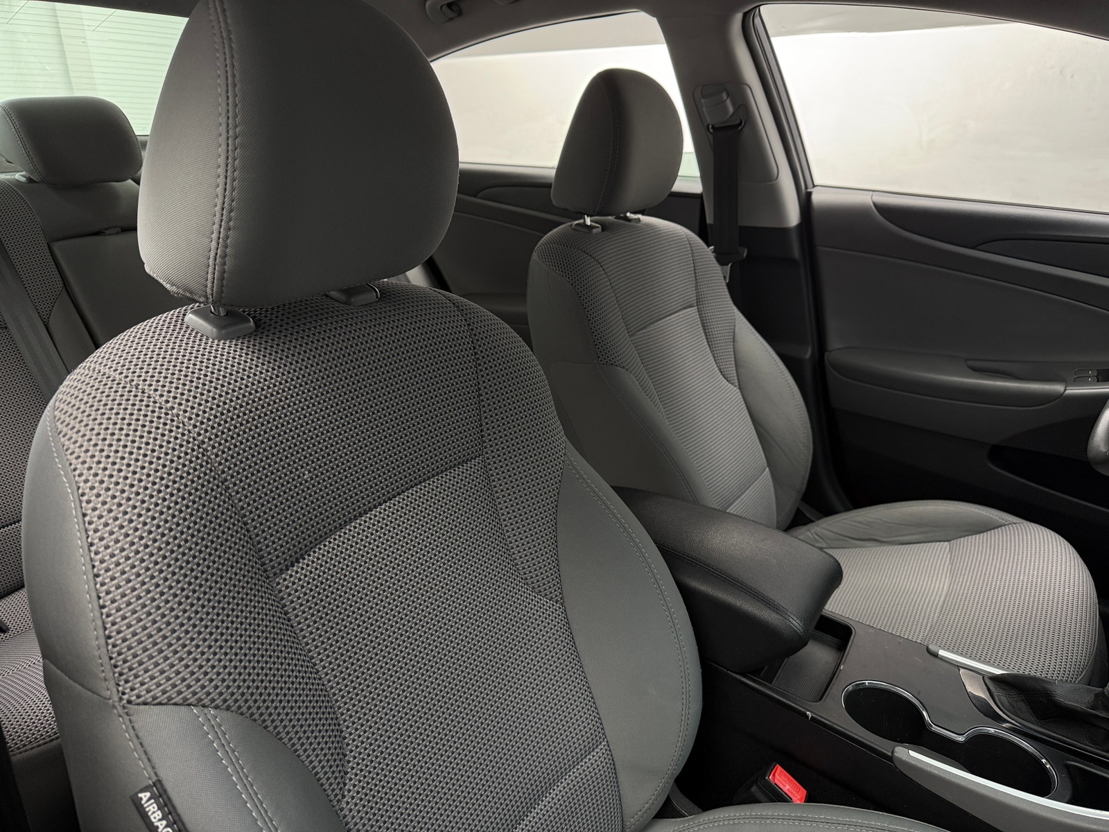 Thumbnail: 2011 Hyundai Sonata - 2