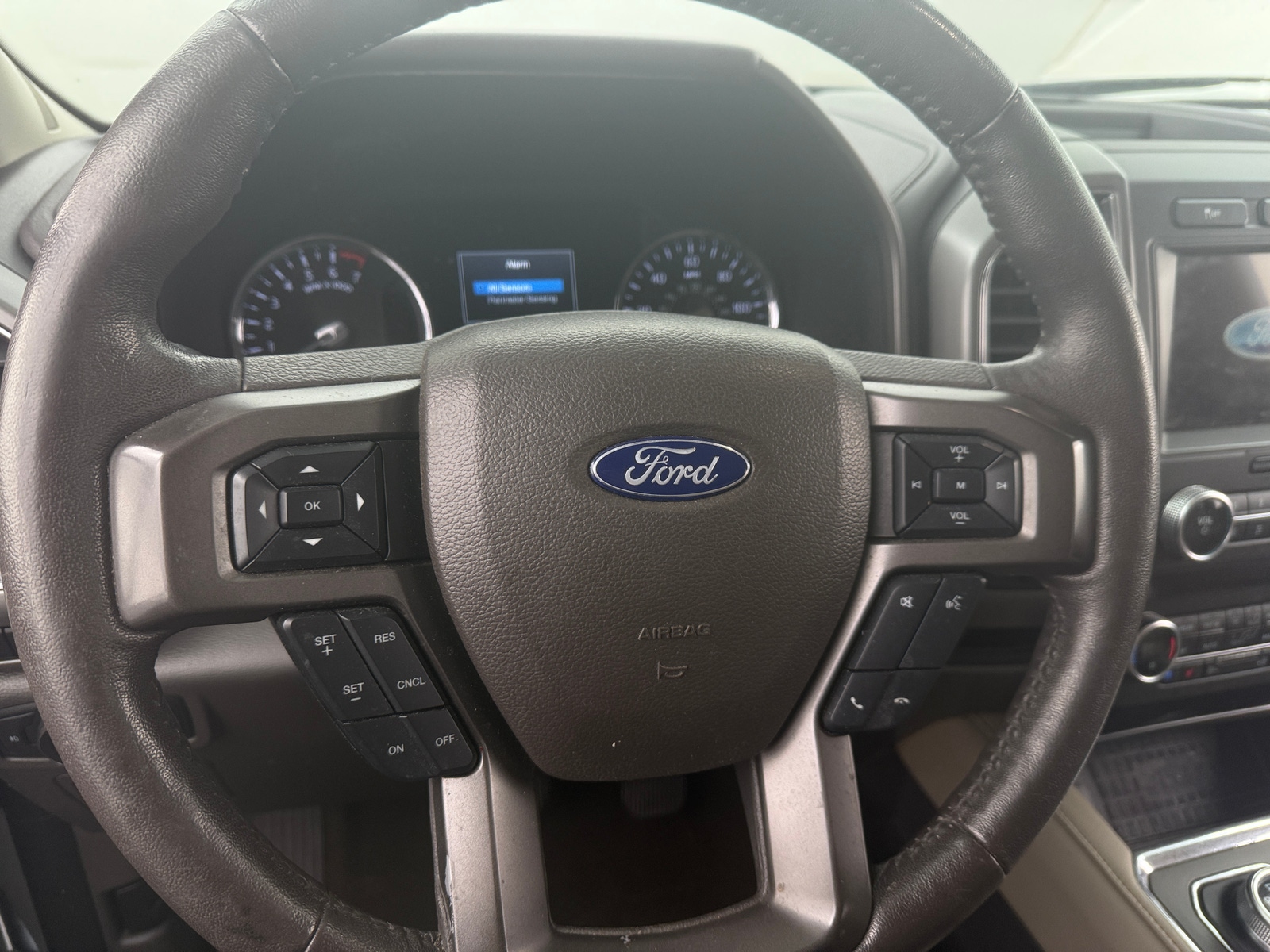 Thumbnail: 2019 Ford Expedition - 4