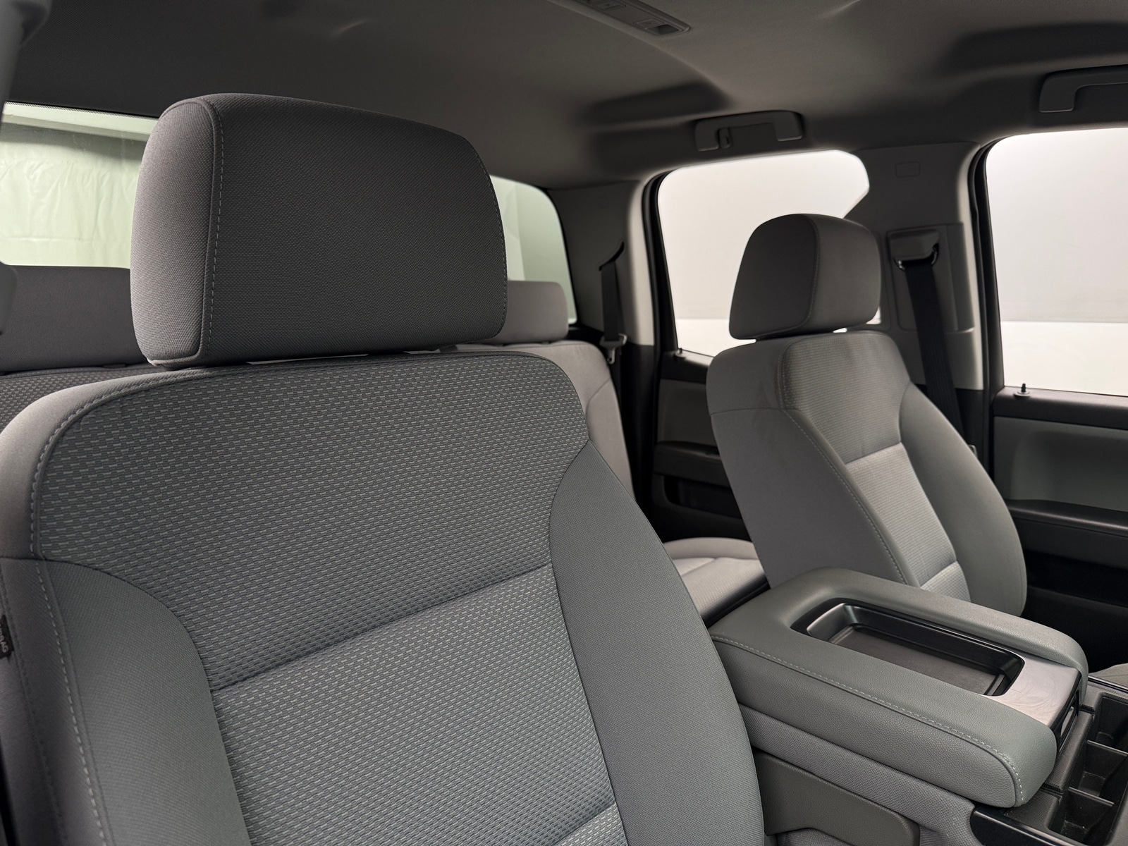 Thumbnail: 2018 Chevrolet Silverado 1500 - 2