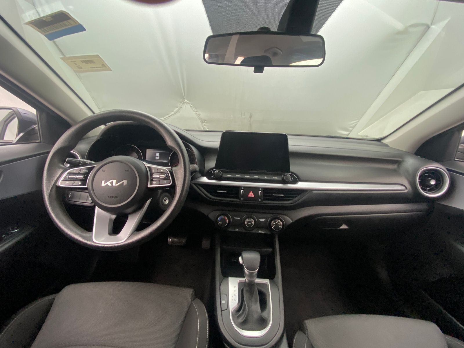 Thumbnail: 2024 Kia Forte - 3