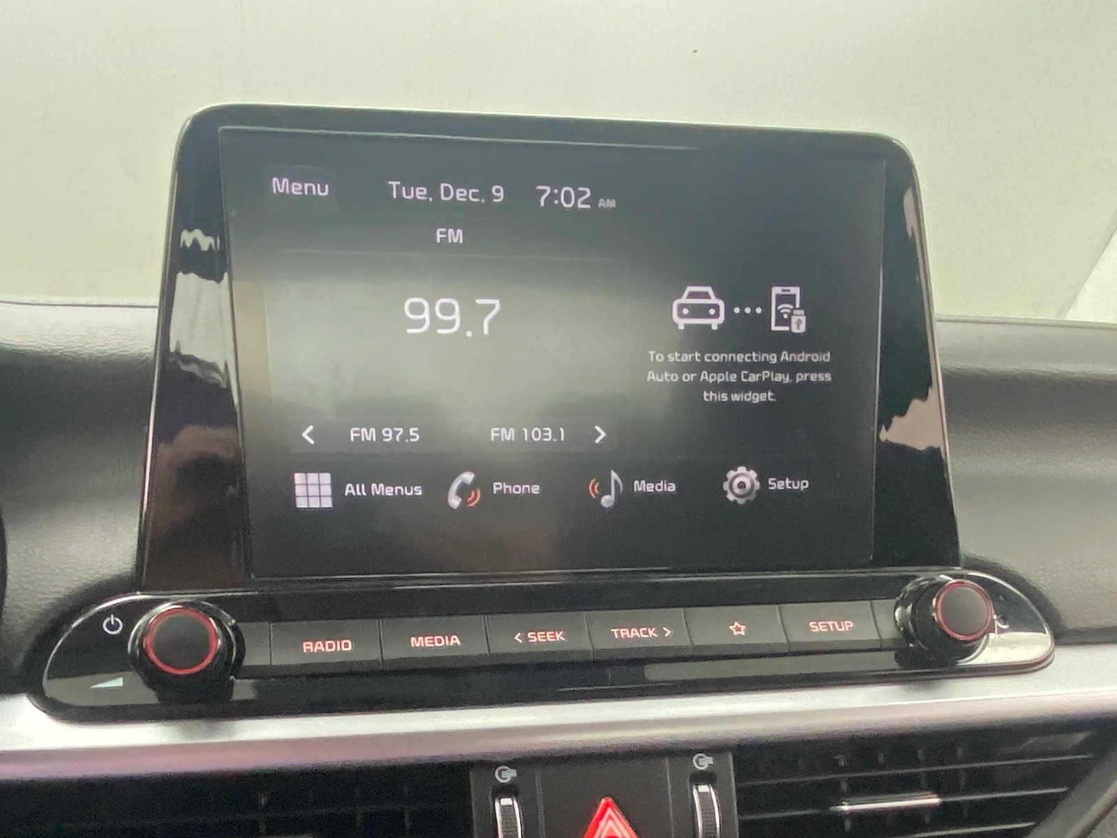 Thumbnail: 2024 Kia Forte - 4