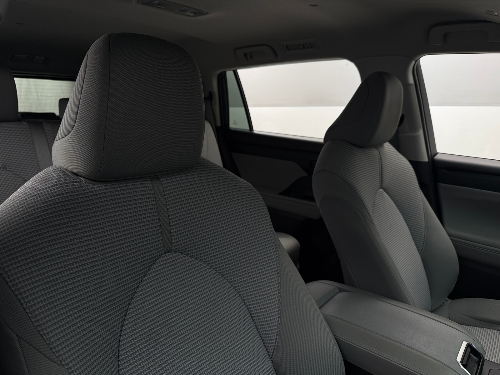 Thumbnail: 2022 Toyota Highlander - 2