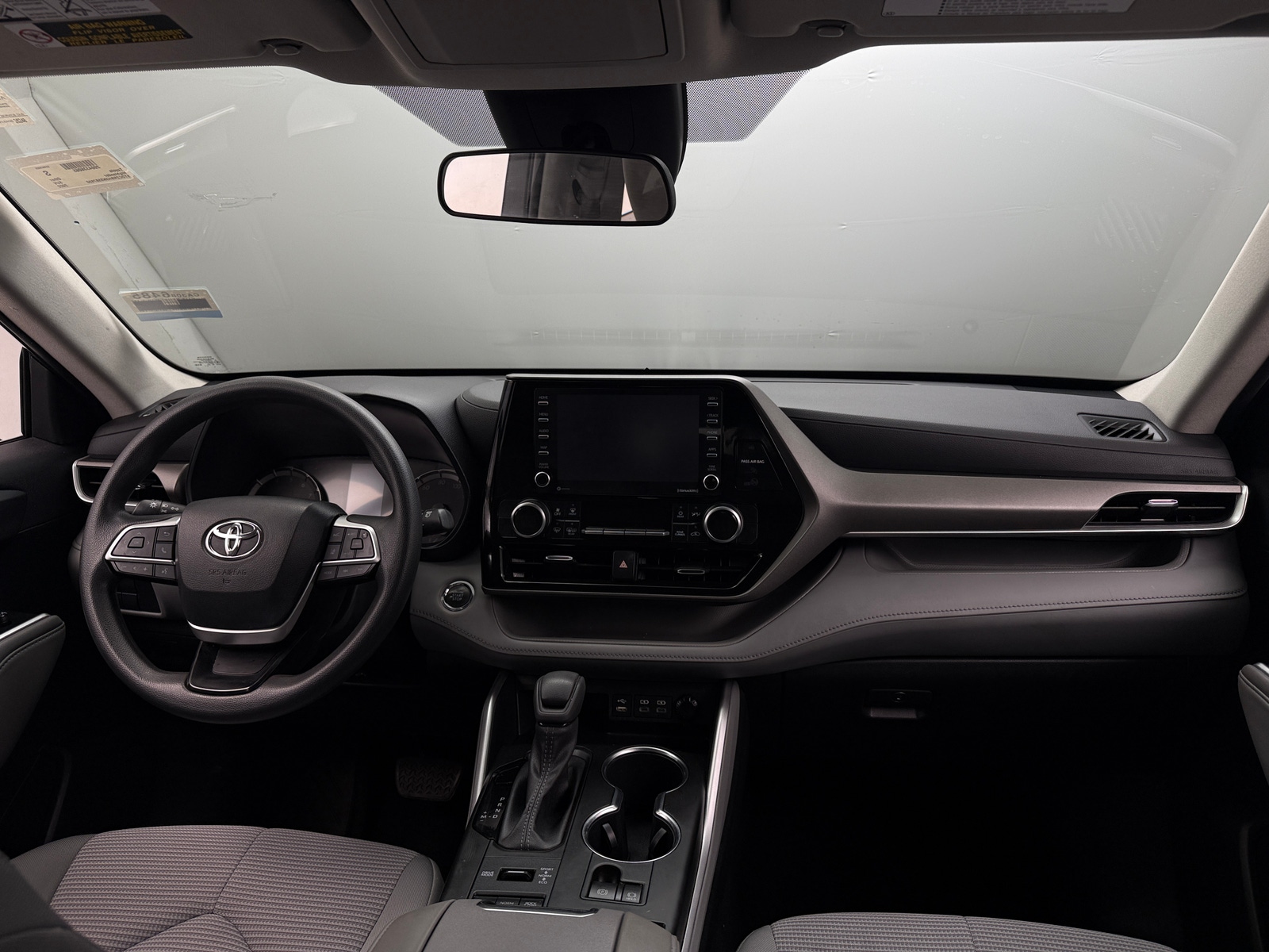 Thumbnail: 2022 Toyota Highlander - 3