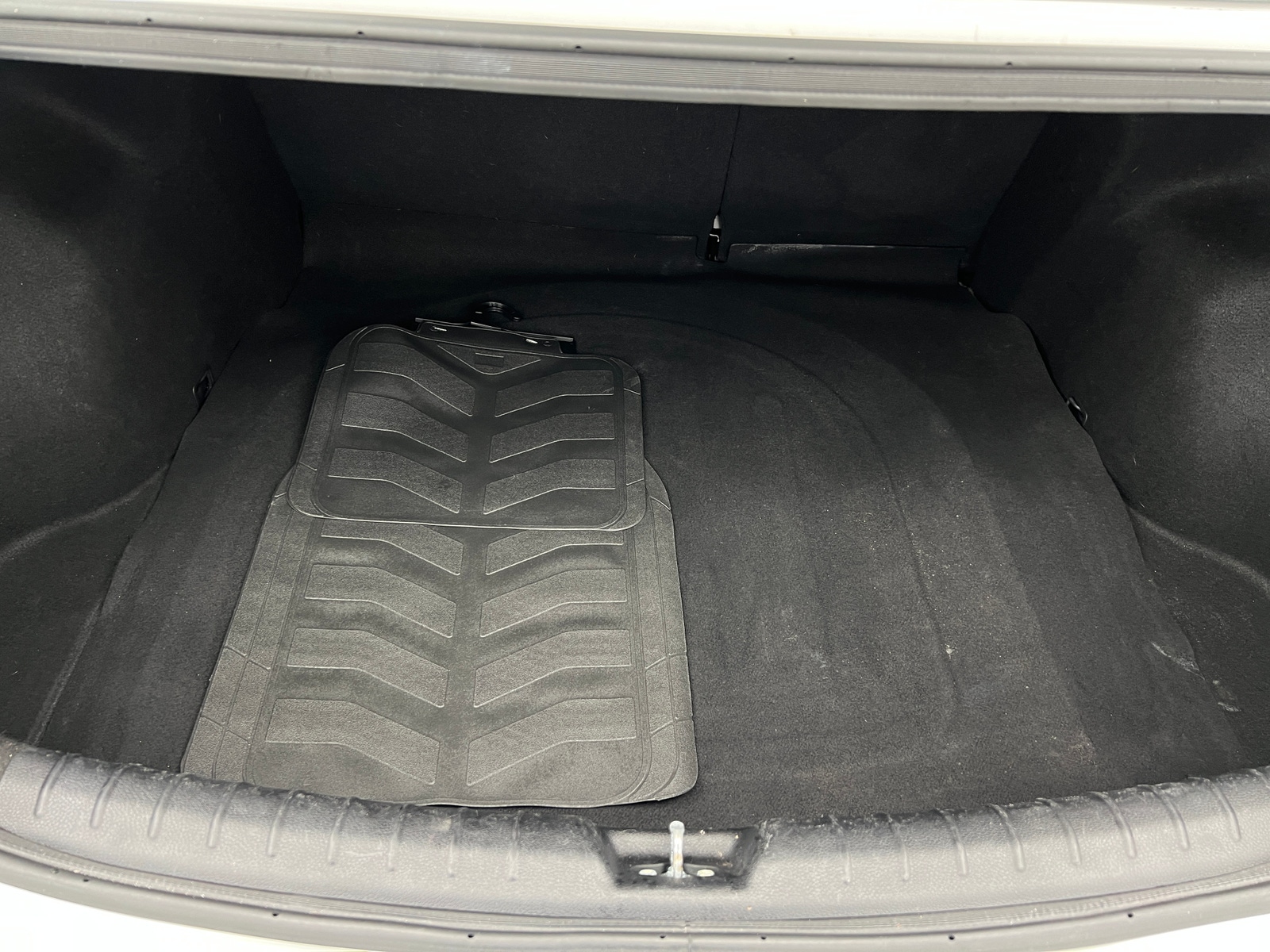 Thumbnail: 2019 Kia Rio - 7