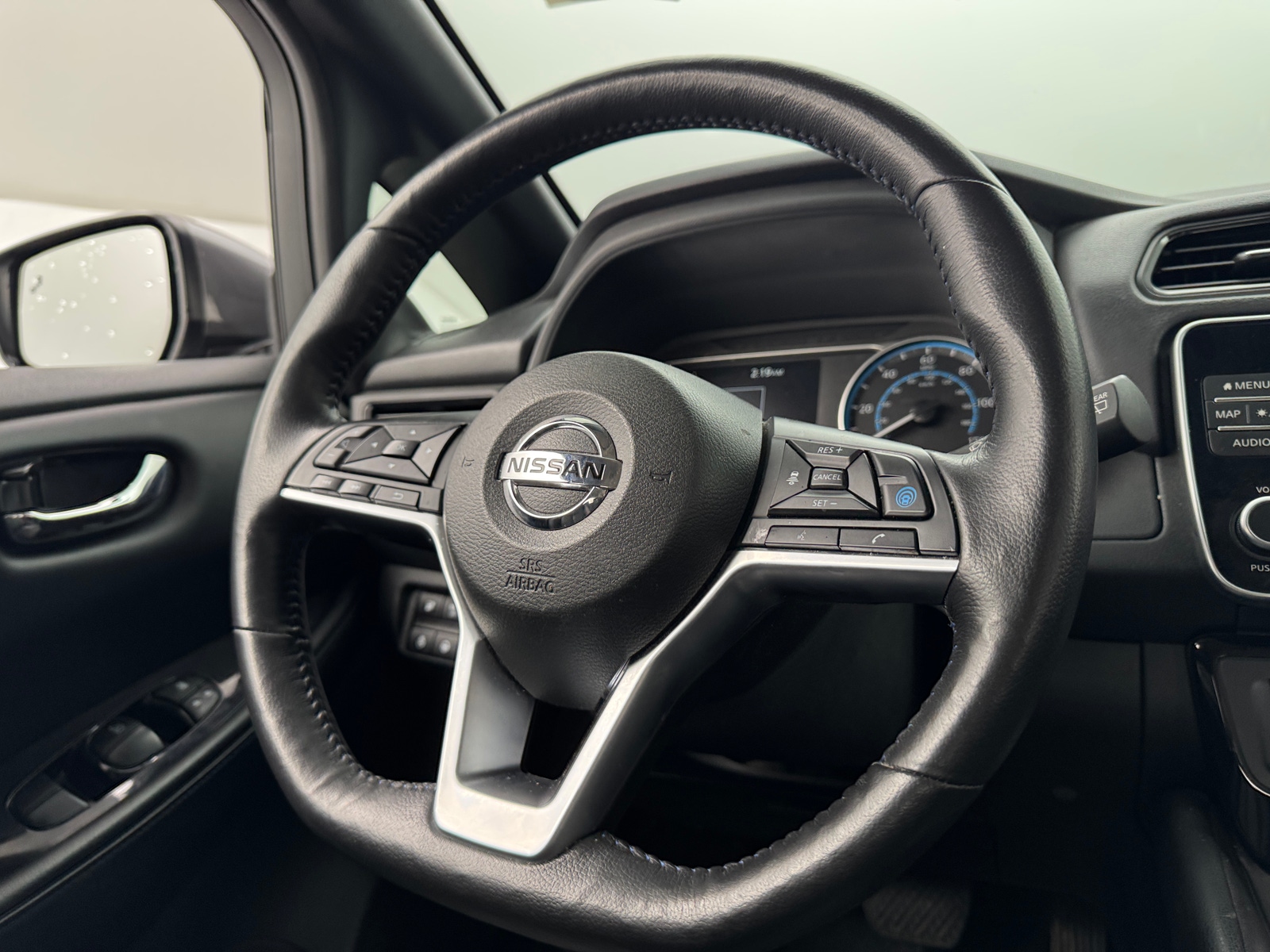 Thumbnail: 2020 Nissan Leaf - 5