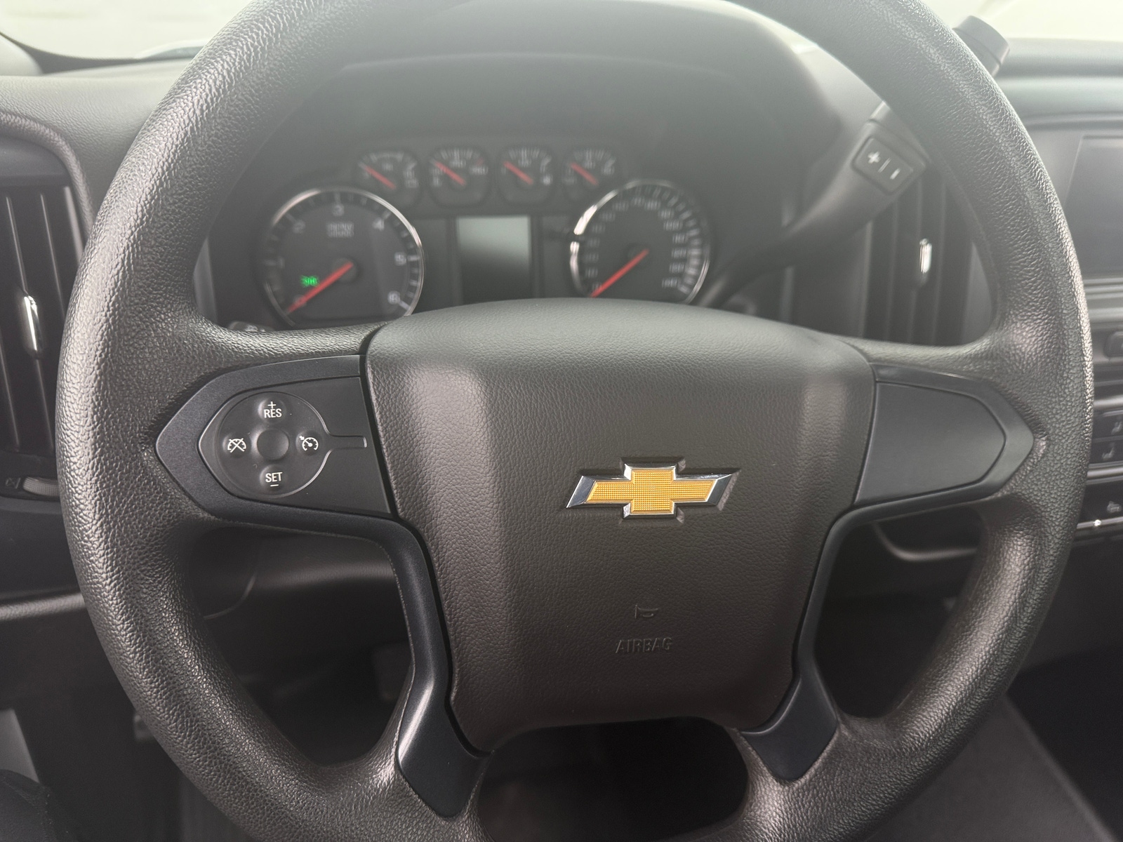 Thumbnail: 2018 Chevrolet Silverado 2500 - 4