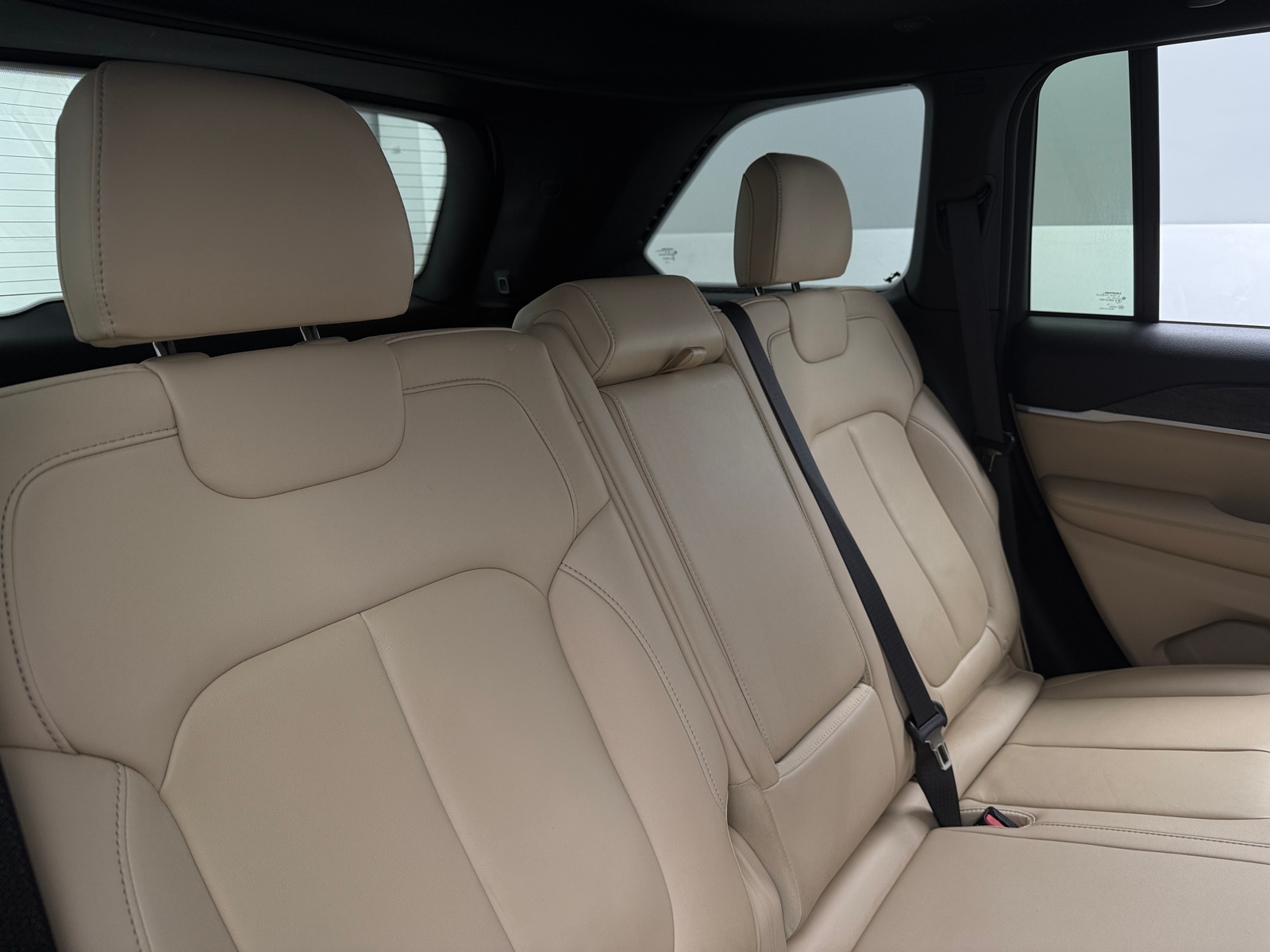 Thumbnail: 2022 Jeep Grand Cherokee - 5