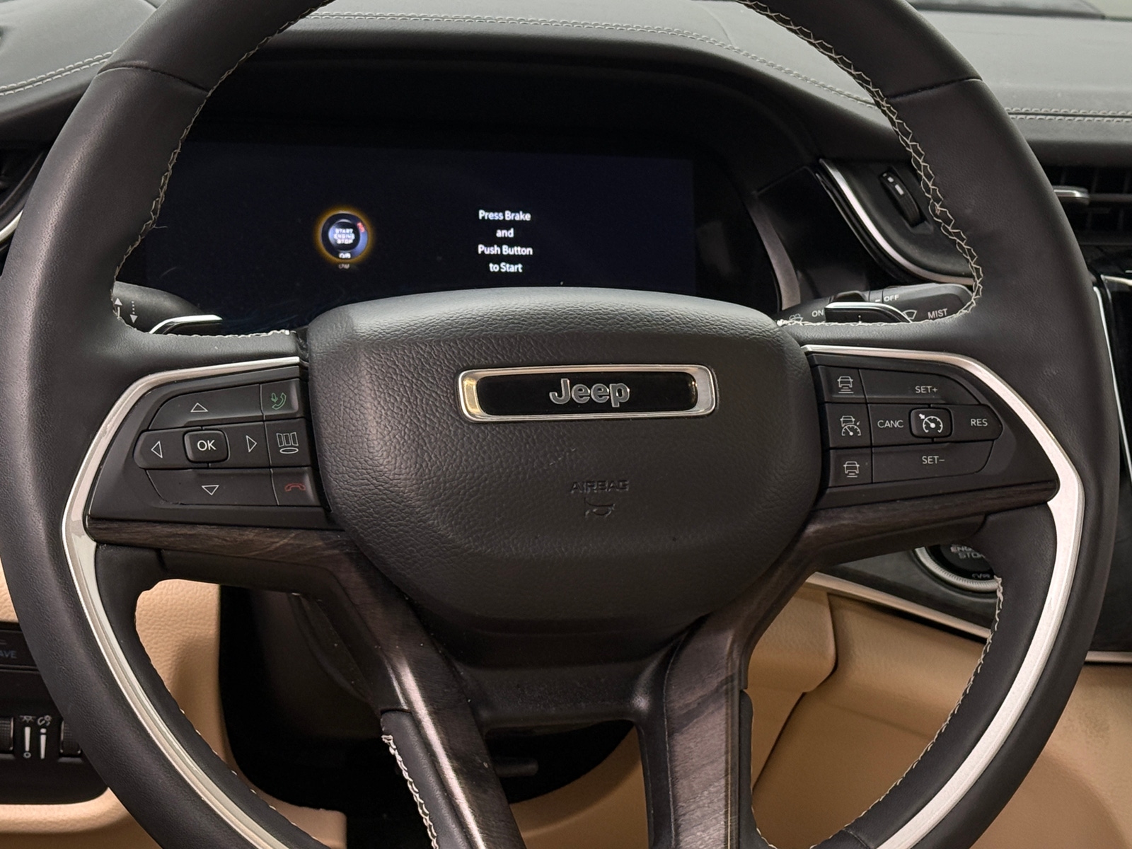 Thumbnail: 2022 Jeep Grand Cherokee - 4