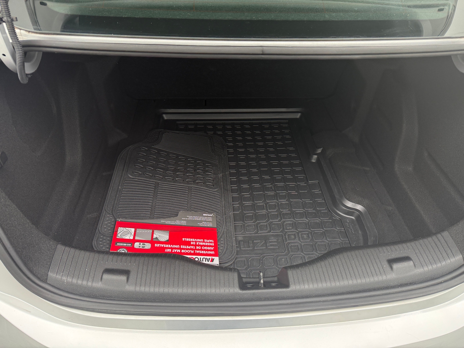 Thumbnail: 2019 Chevrolet Cruze - 7