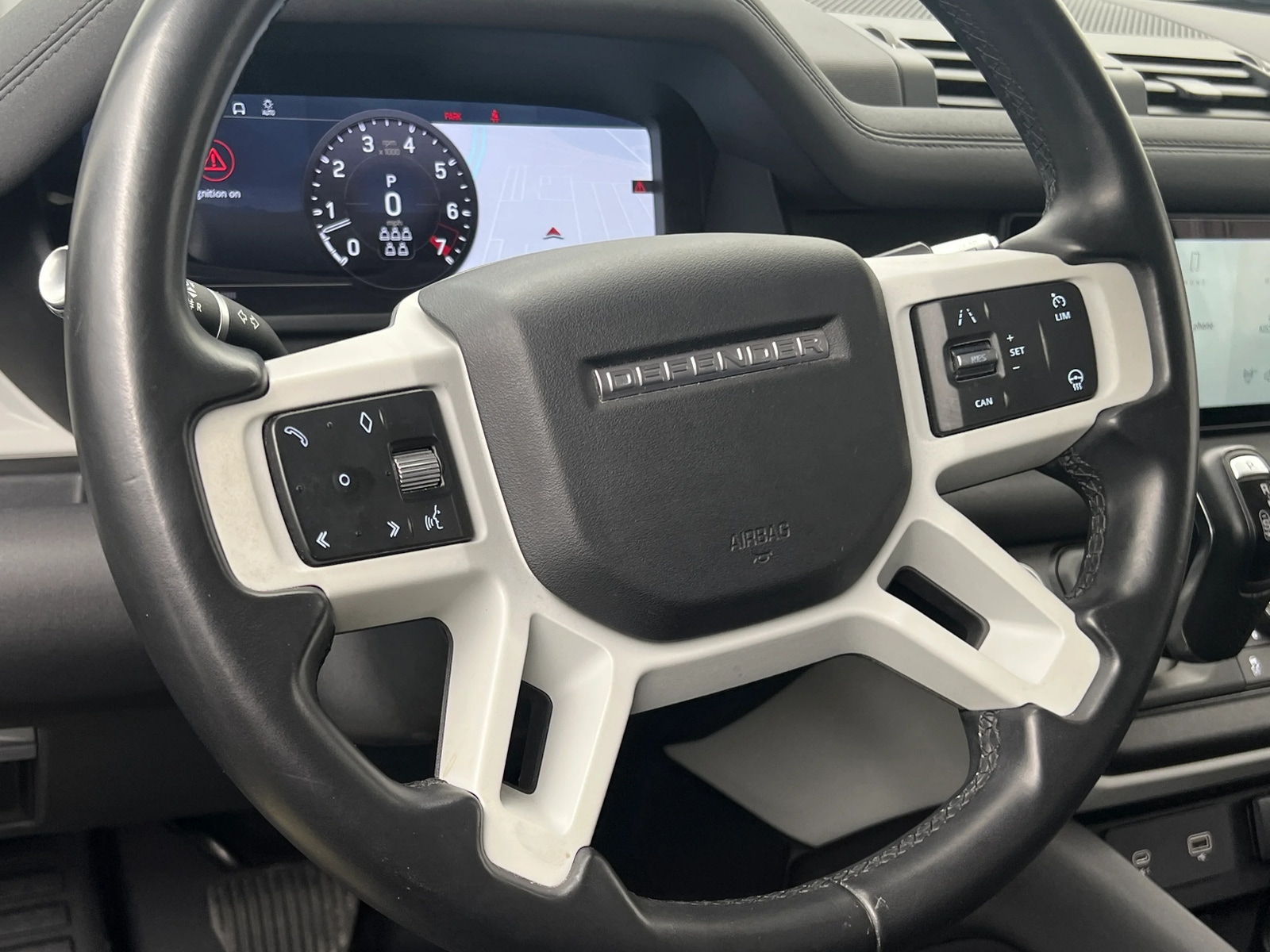 Thumbnail: 2020 Land Rover Defender - 4