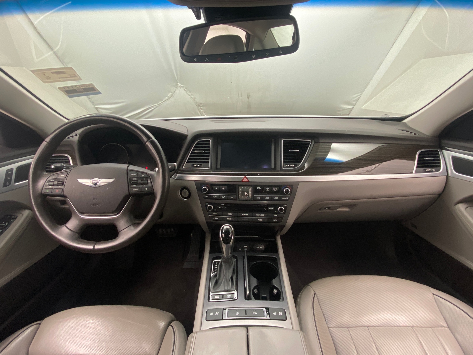 Thumbnail: 2015 Hyundai Genesis - 2