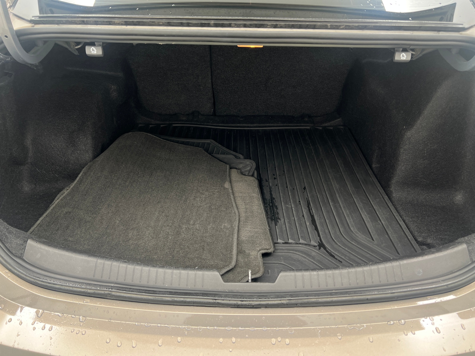 Thumbnail: 2018 Chevrolet Malibu - 7