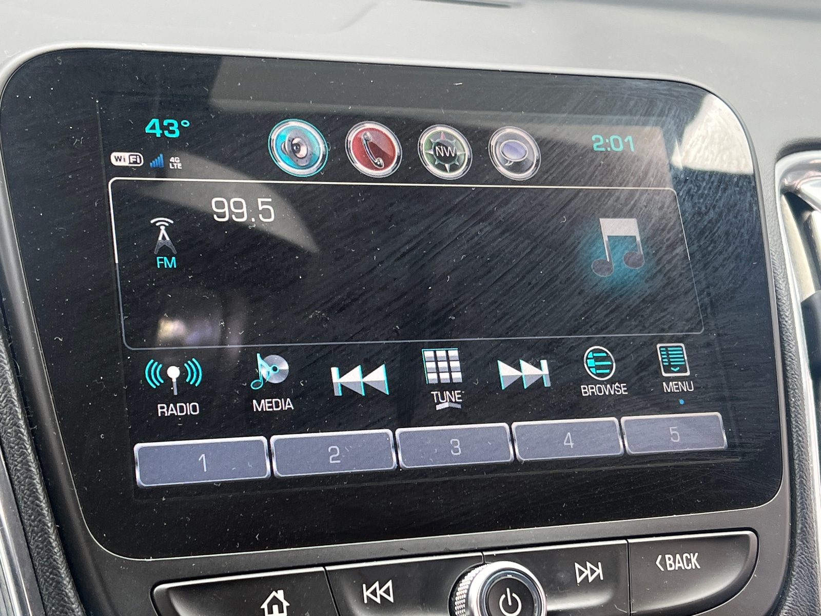 Thumbnail: 2018 Chevrolet Malibu - 4