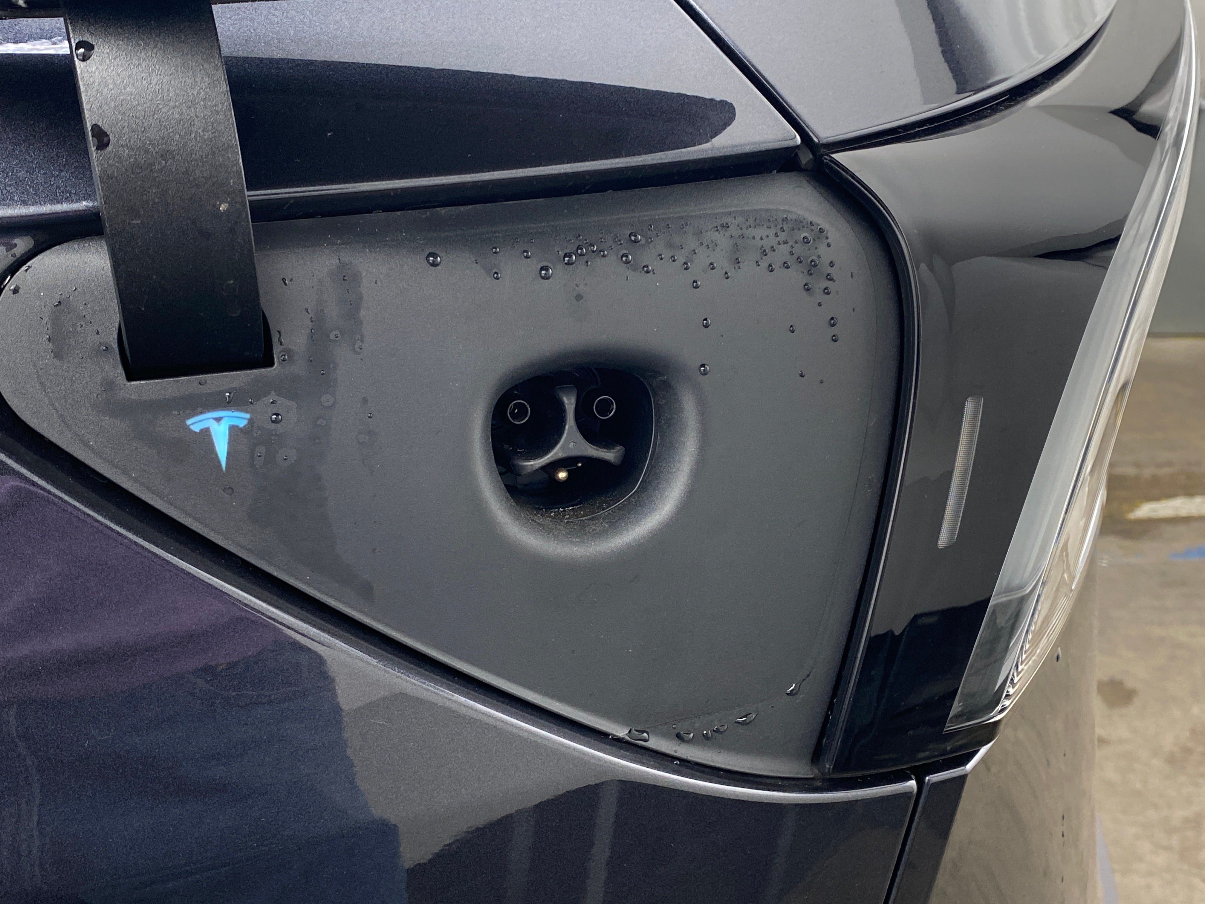 Used 2026 Tesla New Model Y Long Range with VIN 7SAYGDED1TF381626 for sale in Oak Creek, WI