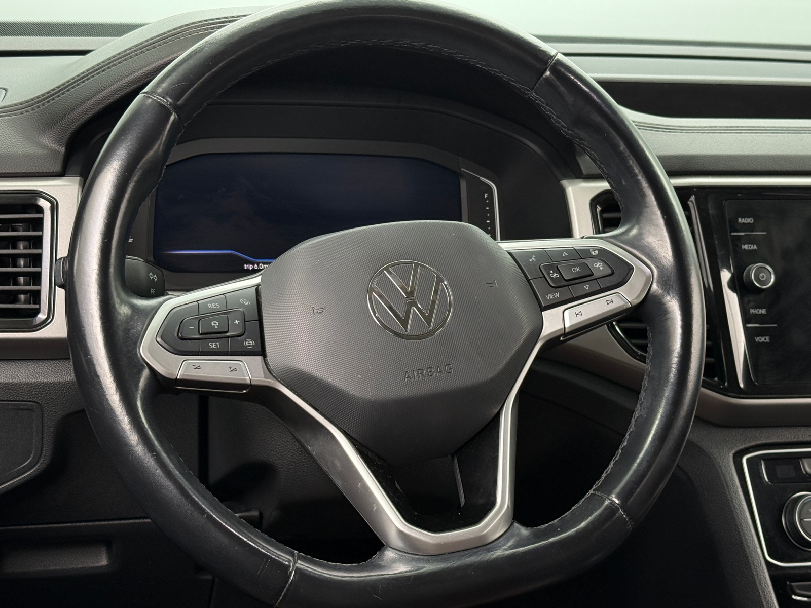 Thumbnail: 2021 Volkswagen Atlas - 4