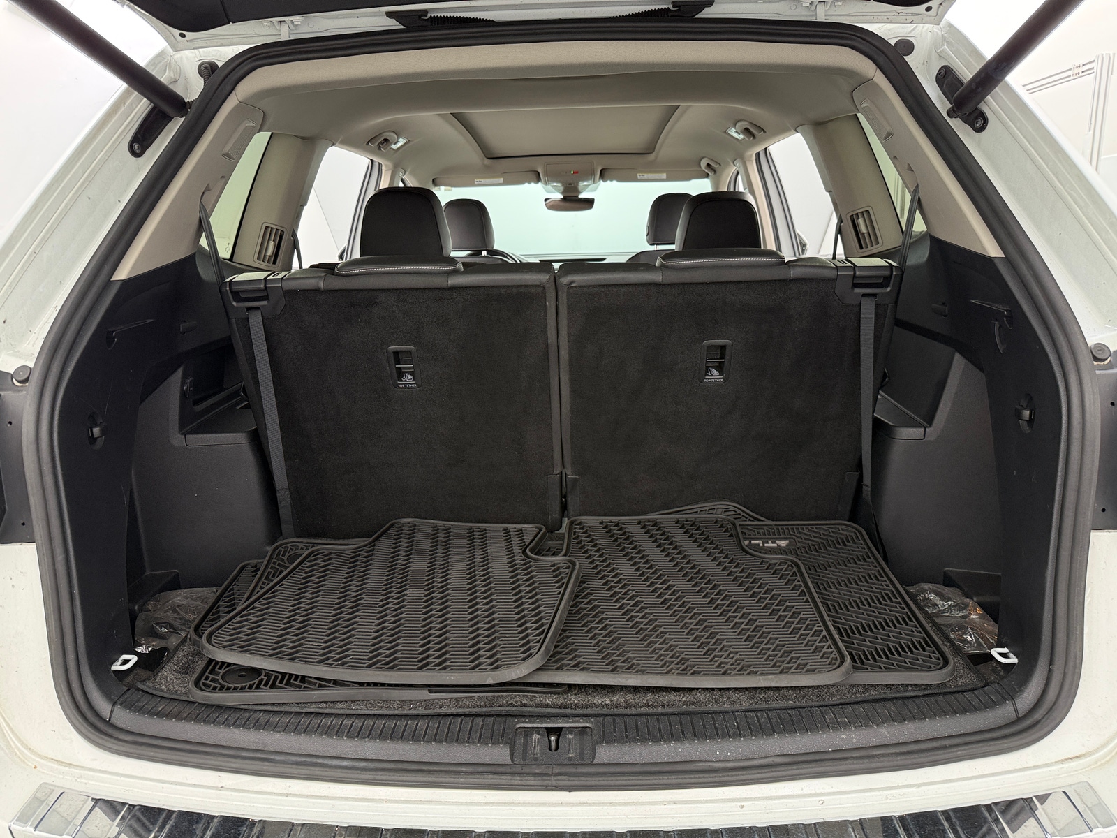 Thumbnail: 2021 Volkswagen Atlas - 6