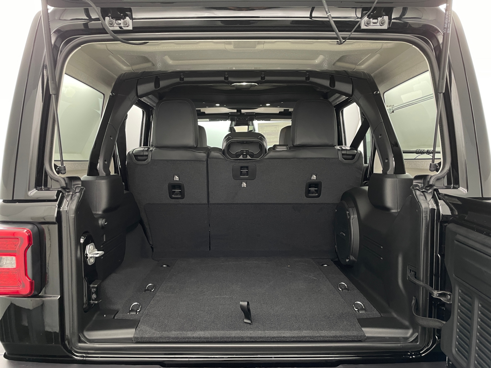 Thumbnail: 2026 Jeep Wrangler - 6