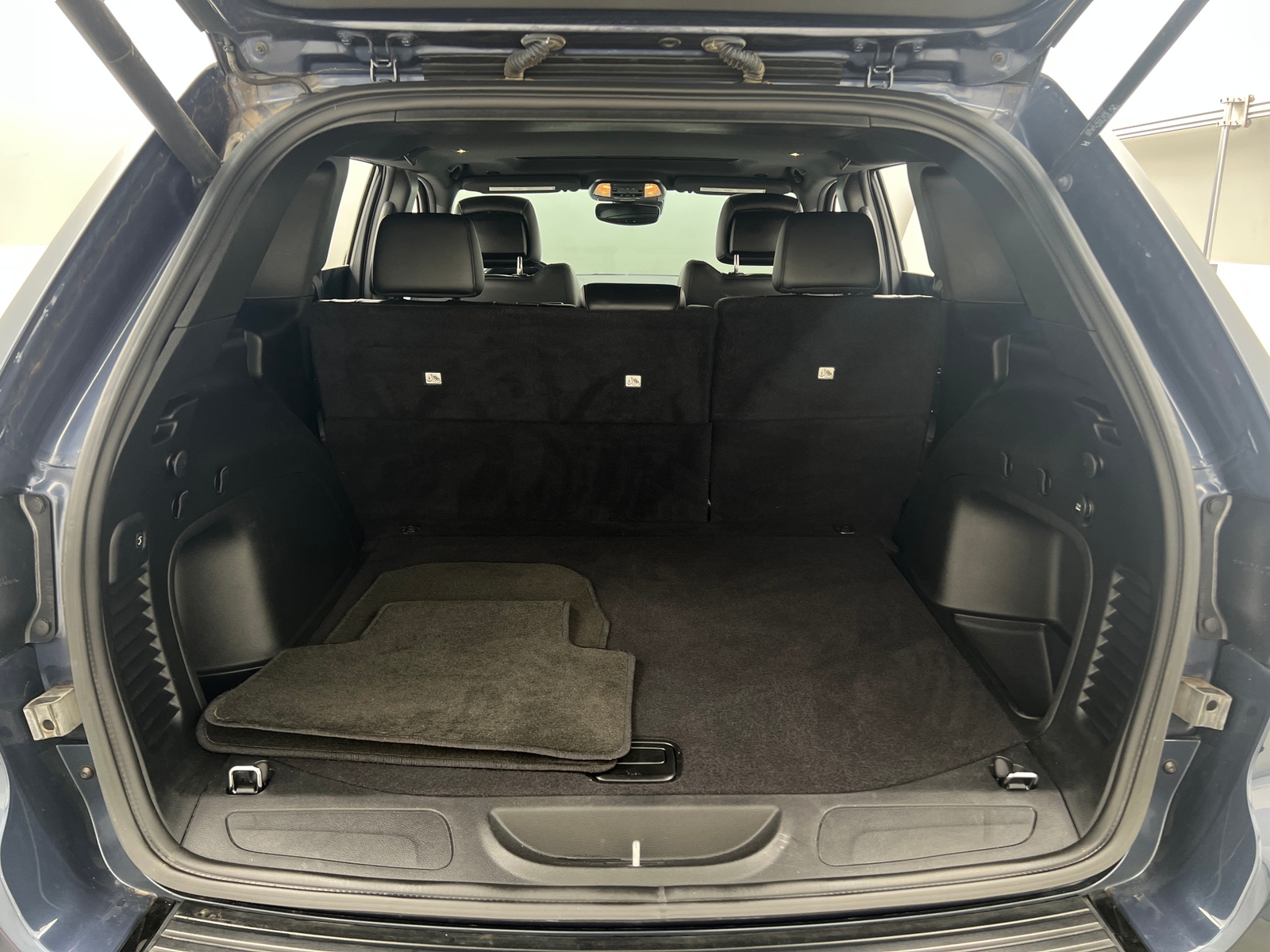 Thumbnail: 2021 Jeep Grand Cherokee - 6