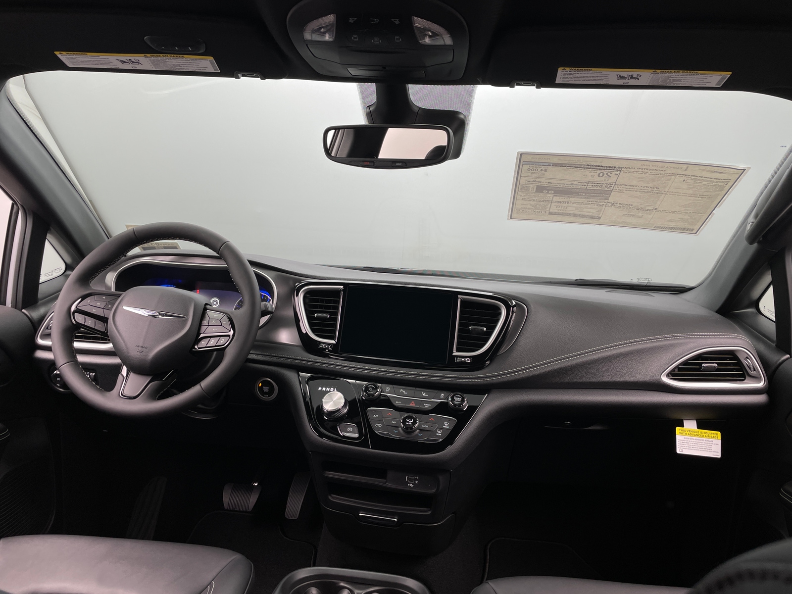 Thumbnail: 2026 Chrysler Pacifica - 2