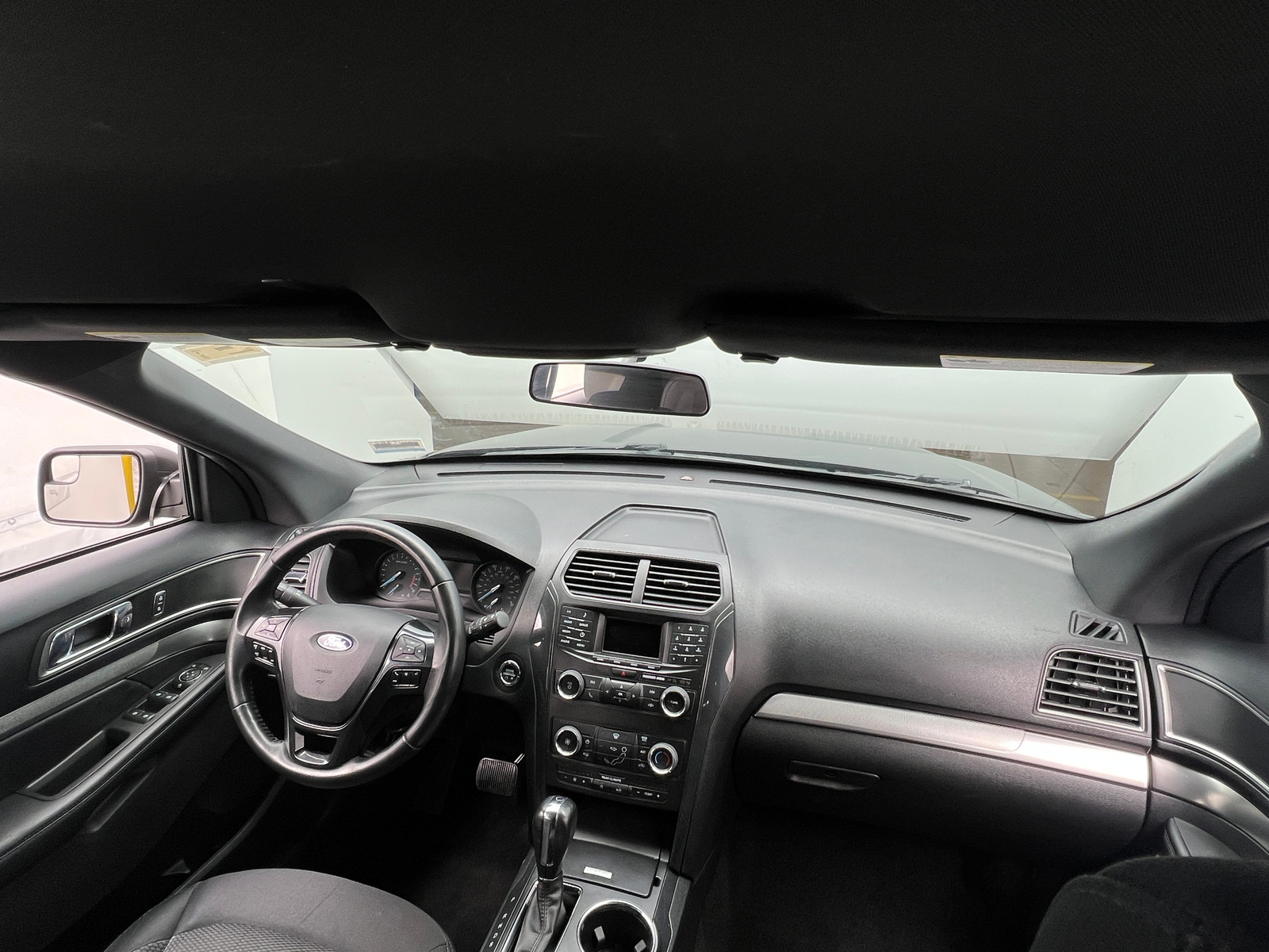 Thumbnail: 2019 Ford Explorer - 3