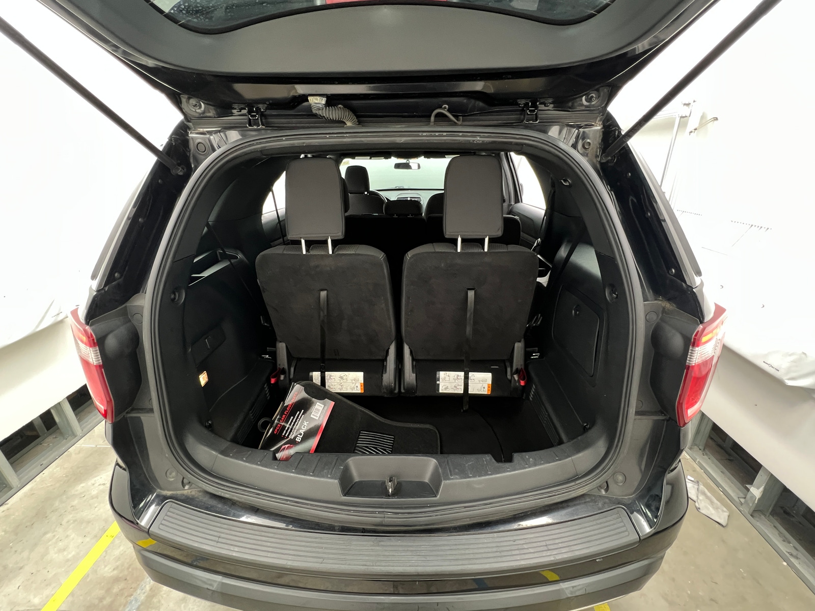 Thumbnail: 2019 Ford Explorer - 7